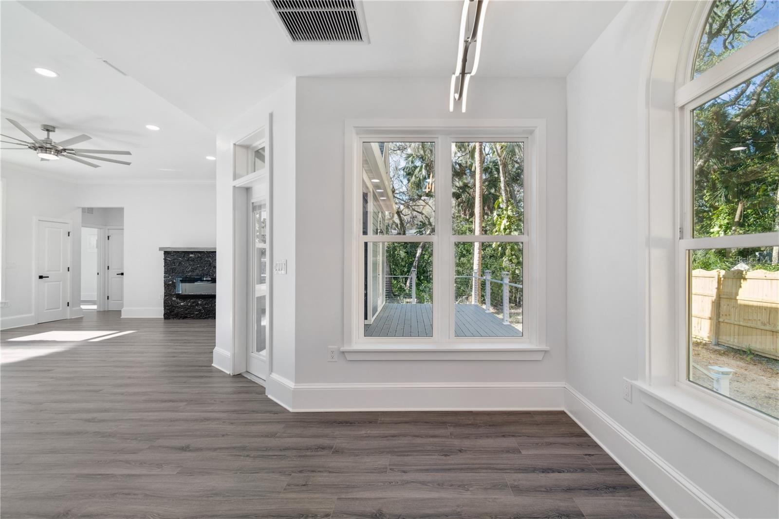 Image 22 of 55 For 117 Hernandez Avenue