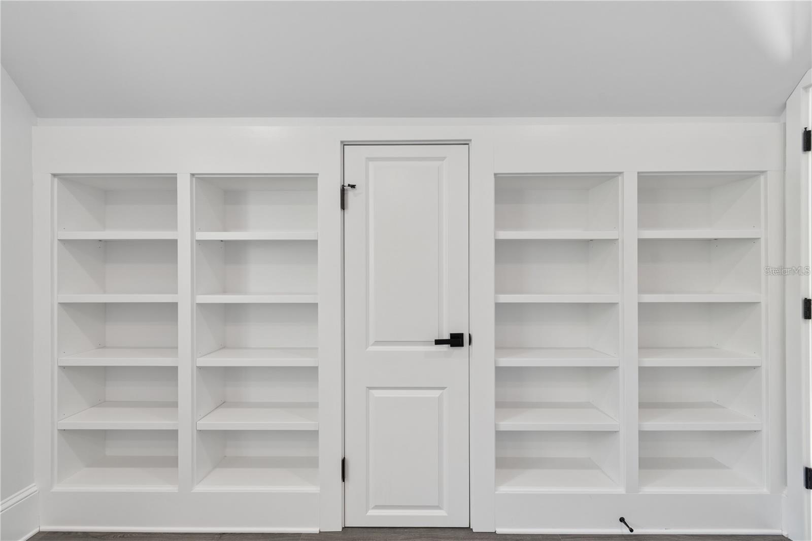 Image 42 of 55 For 117 Hernandez Avenue