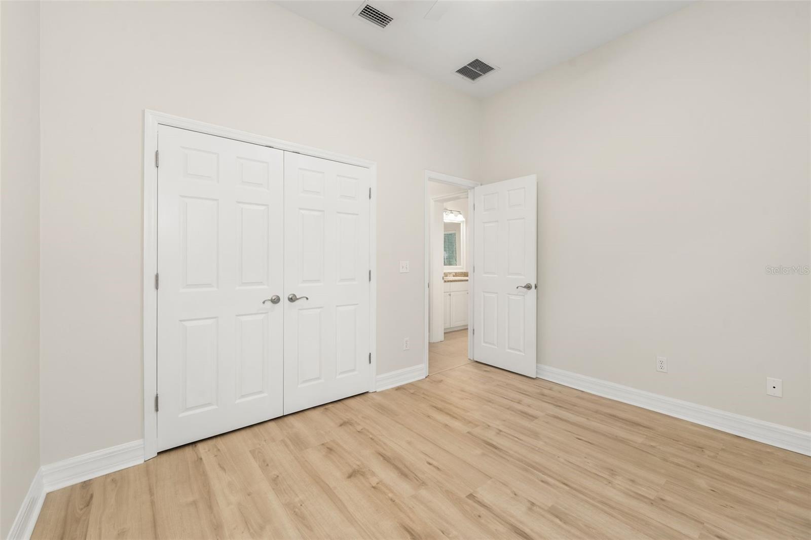 Image 30 of 55 For 8600 103rd Avenue