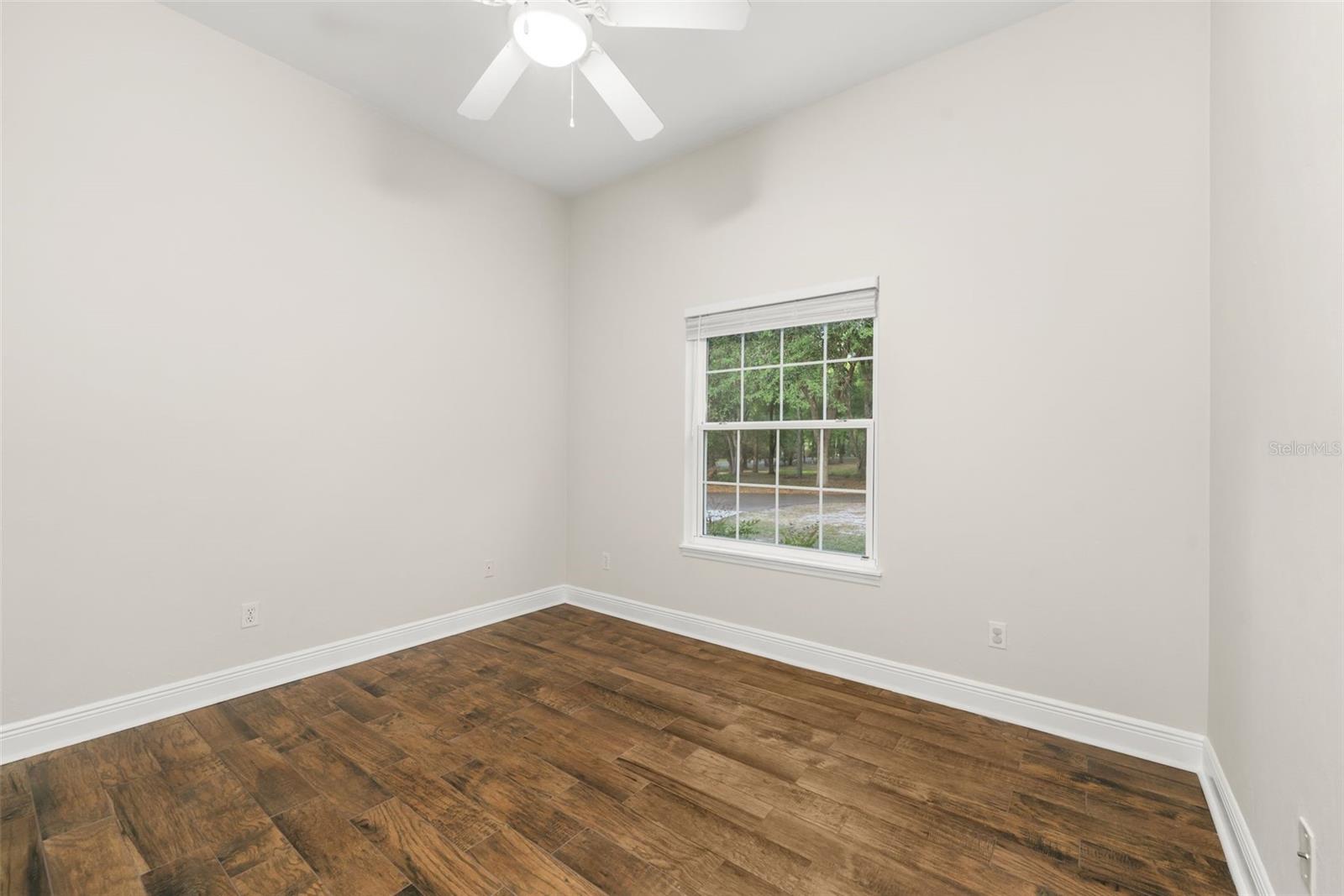 Image 33 of 55 For 8600 103rd Avenue