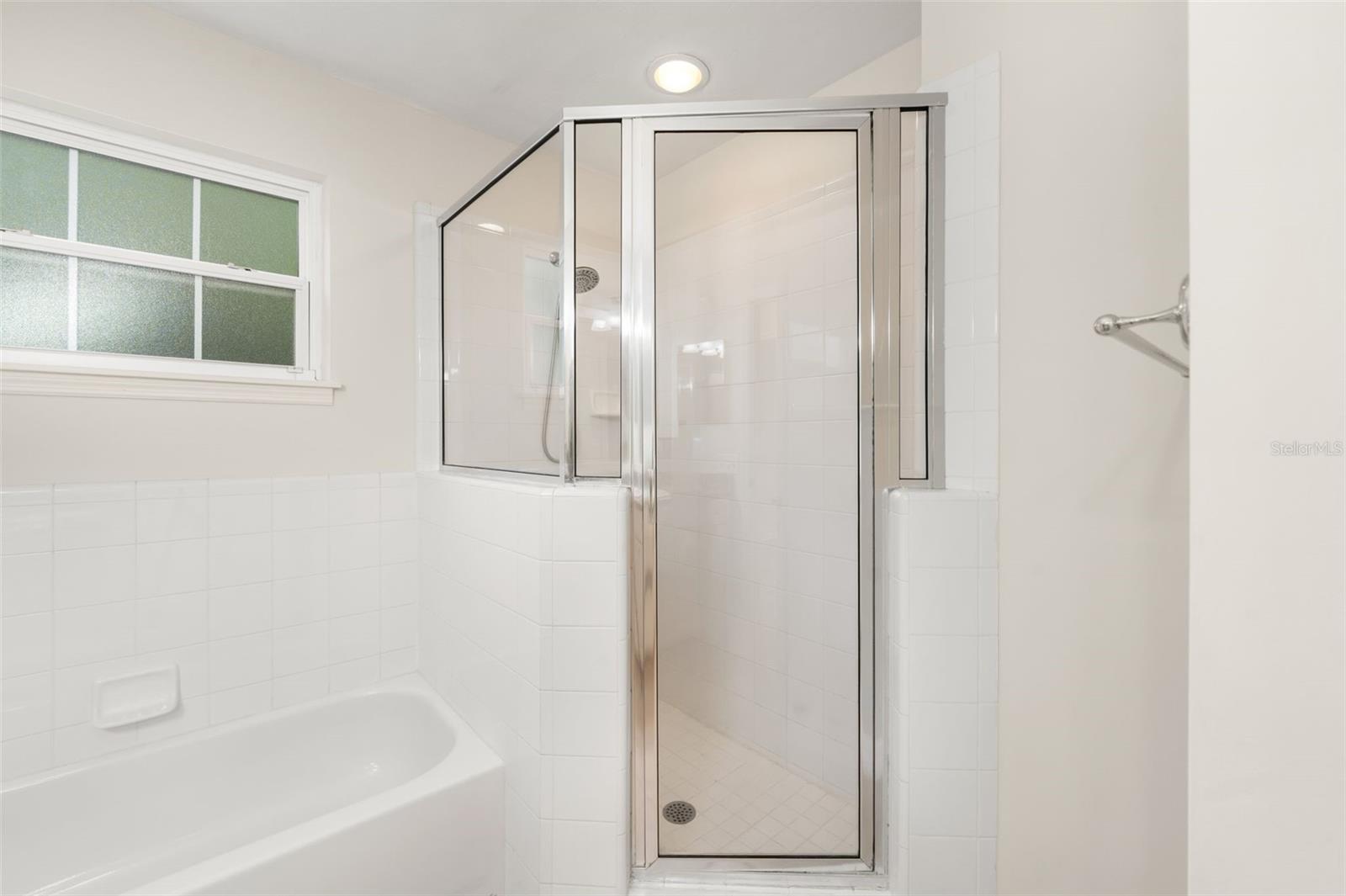 Image 35 of 55 For 8600 103rd Avenue