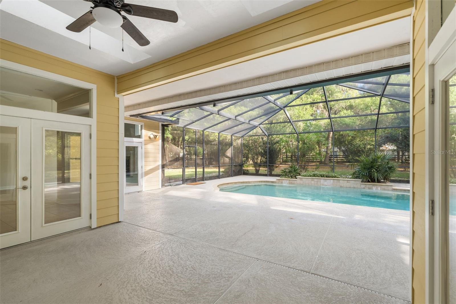 Image 41 of 55 For 8600 103rd Avenue