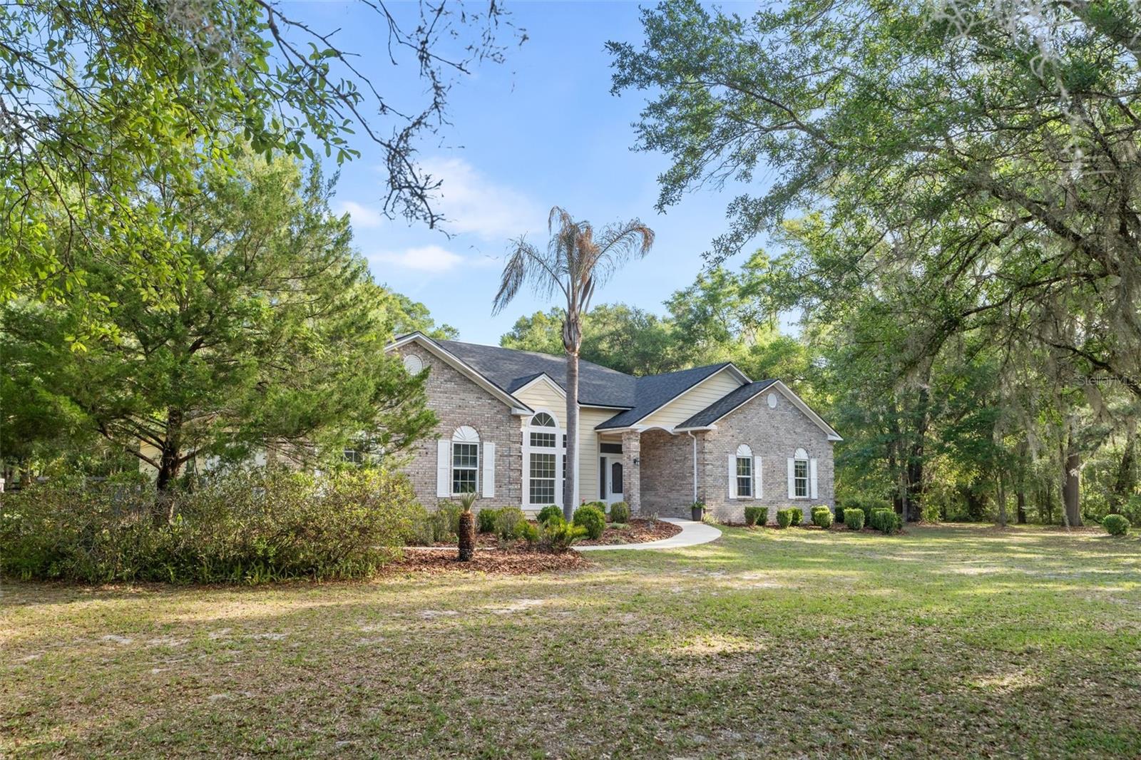 Image 6 of 55 For 8600 103rd Avenue