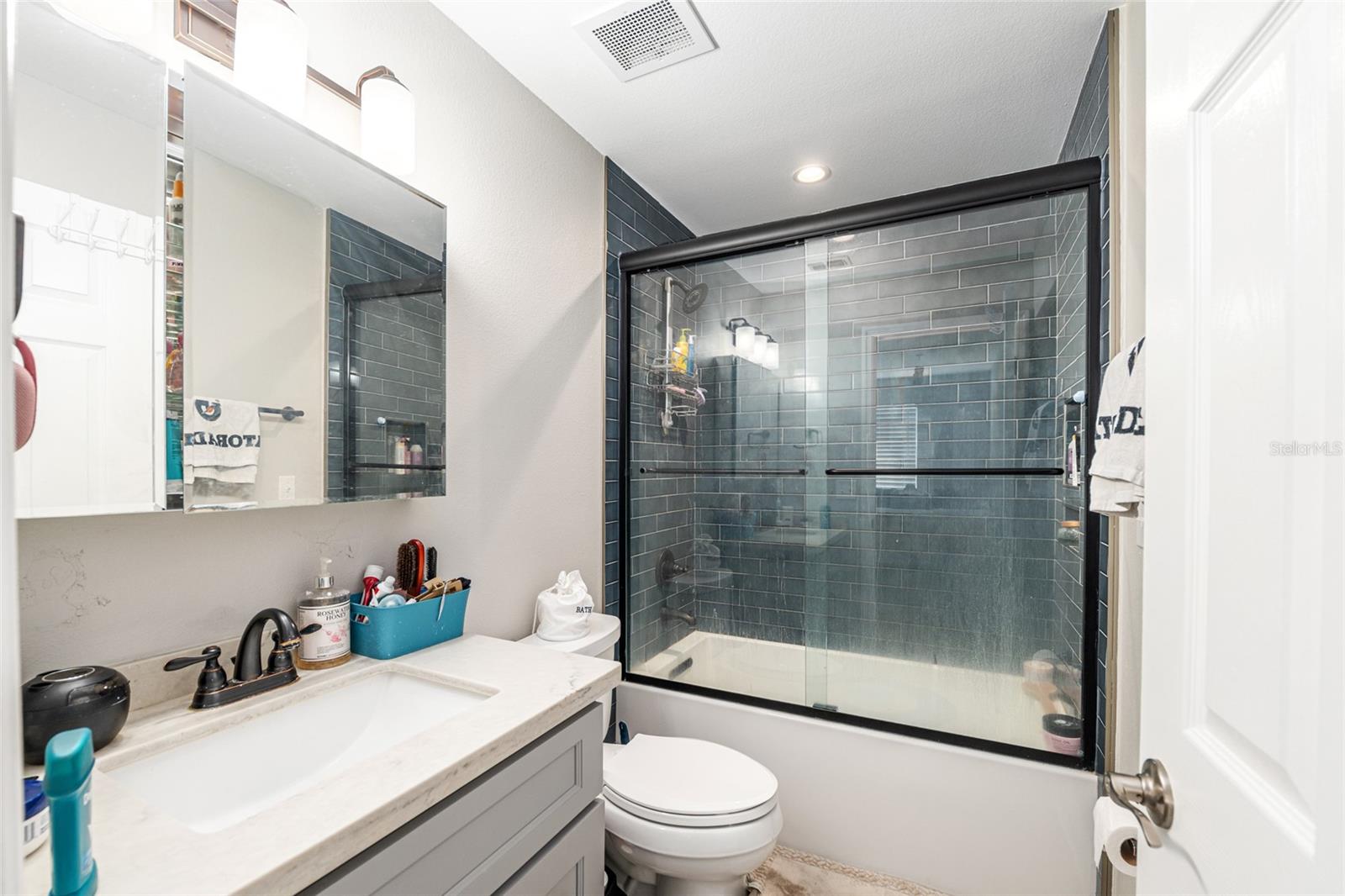 Image 29 of 40 For 1500 4th Avenue 305