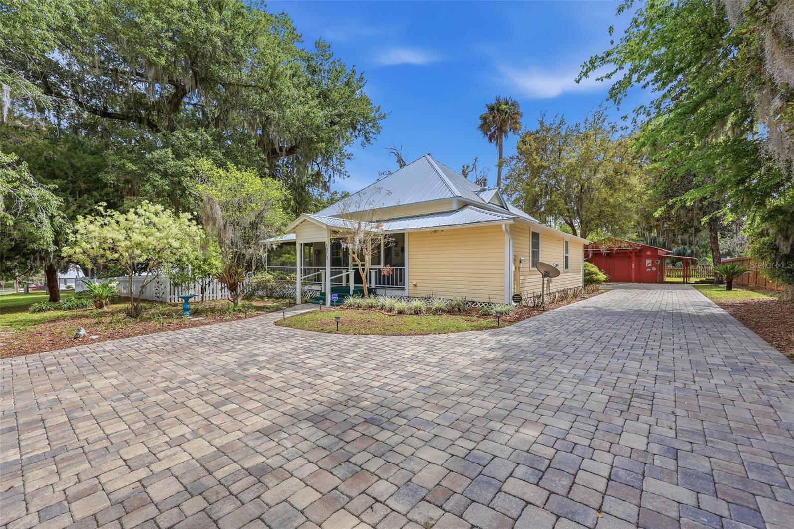 Image 2 of 45 For 6070 Avenue F