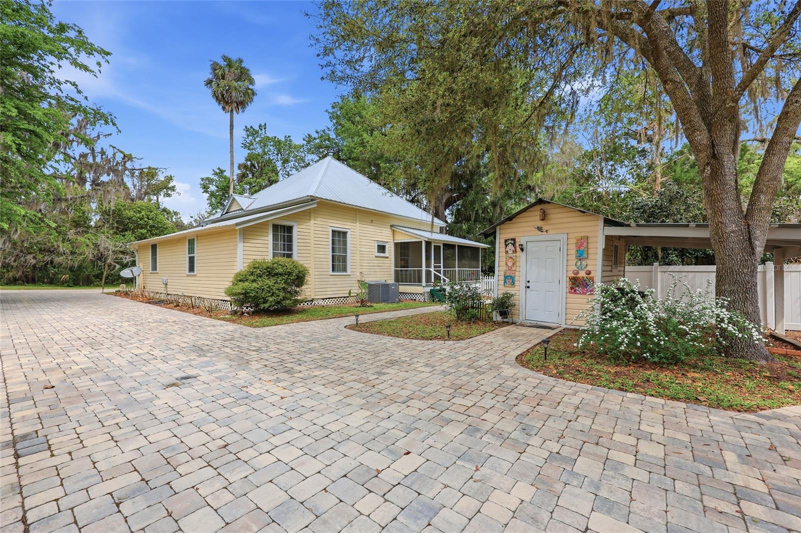 Image 31 of 45 For 6070 Avenue F