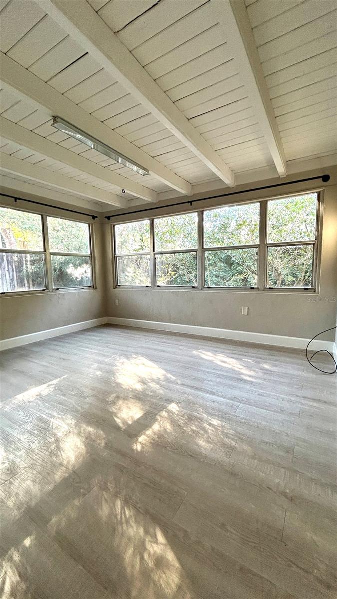 Image 10 of 13 For 821 8th Avenue