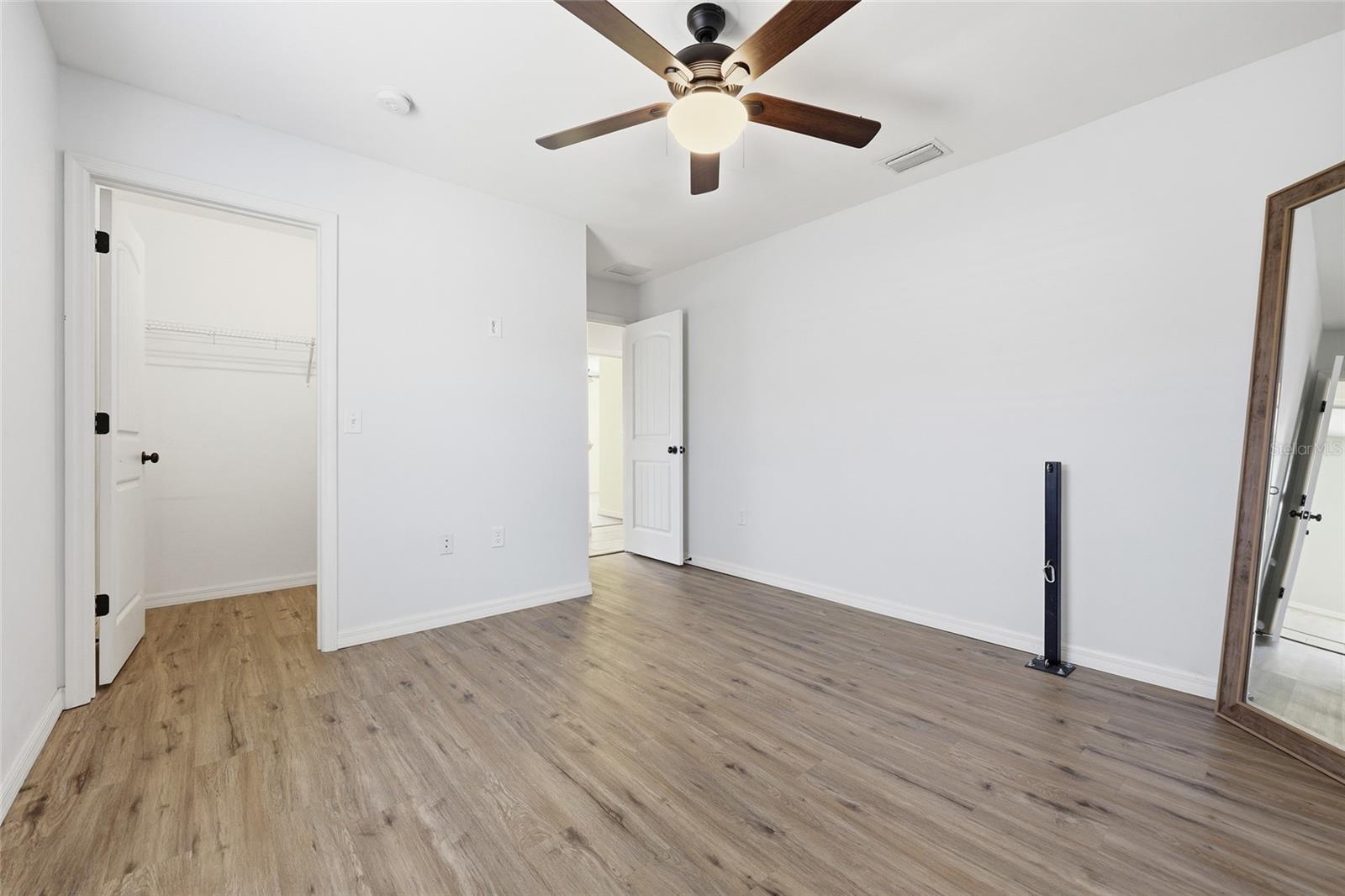 Image 13 of 22 For 22713 191st Lane