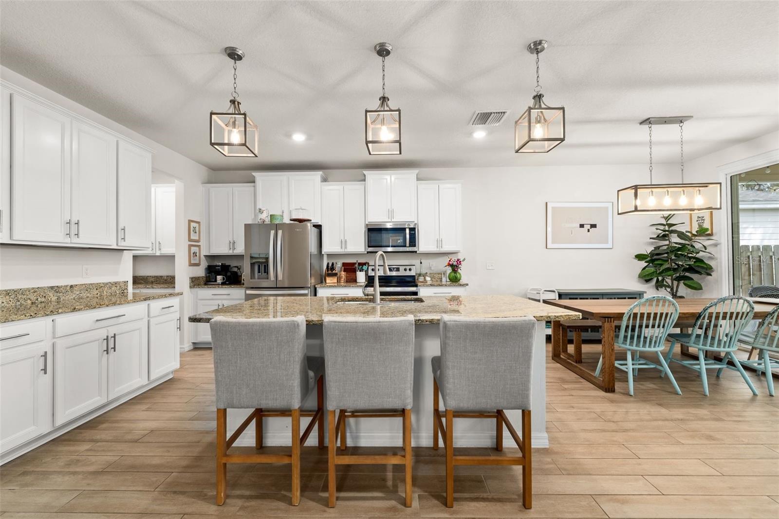 Image 13 of 64 For 13655 13th Place