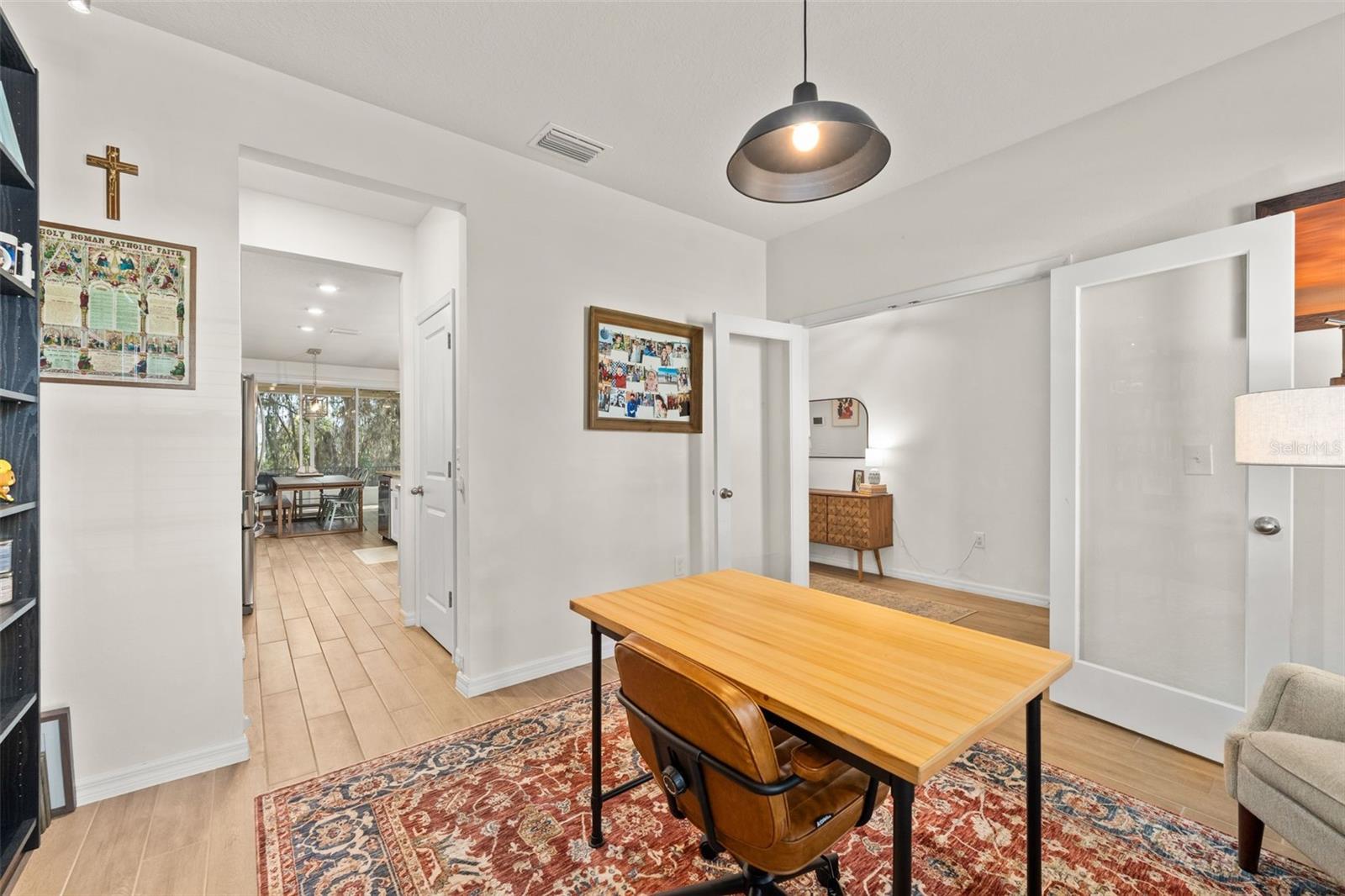 Image 18 of 64 For 13655 13th Place