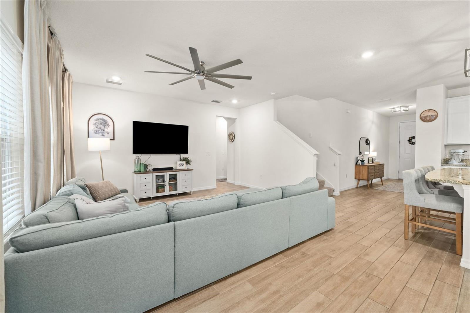 Image 19 of 64 For 13655 13th Place