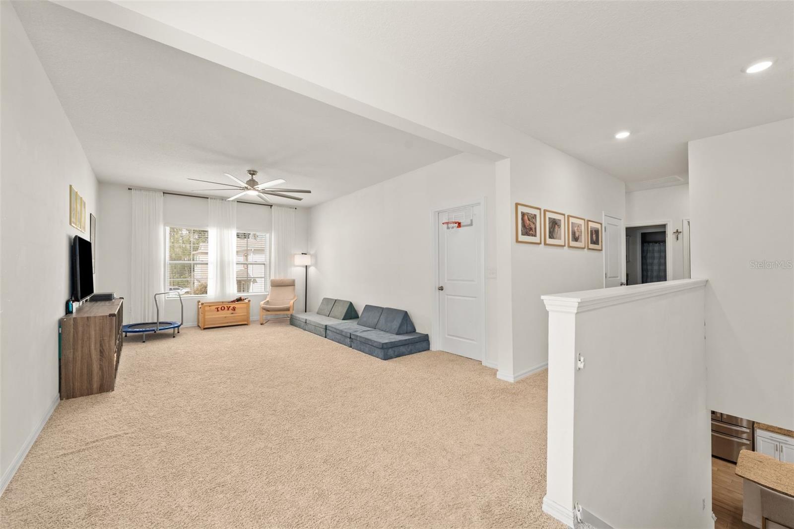 Image 26 of 64 For 13655 13th Place