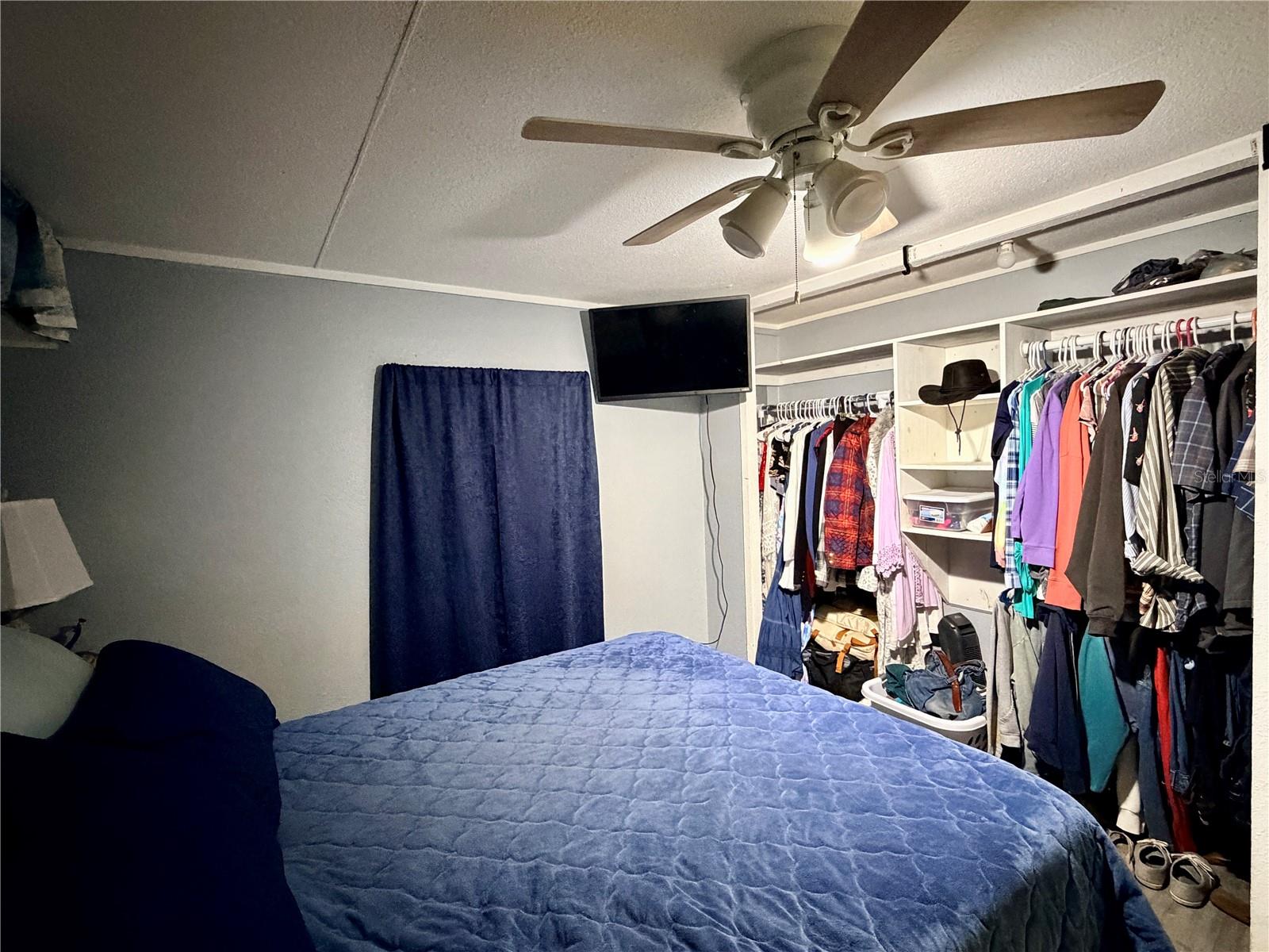 Image 15 of 29 For 498 King Charles Circle