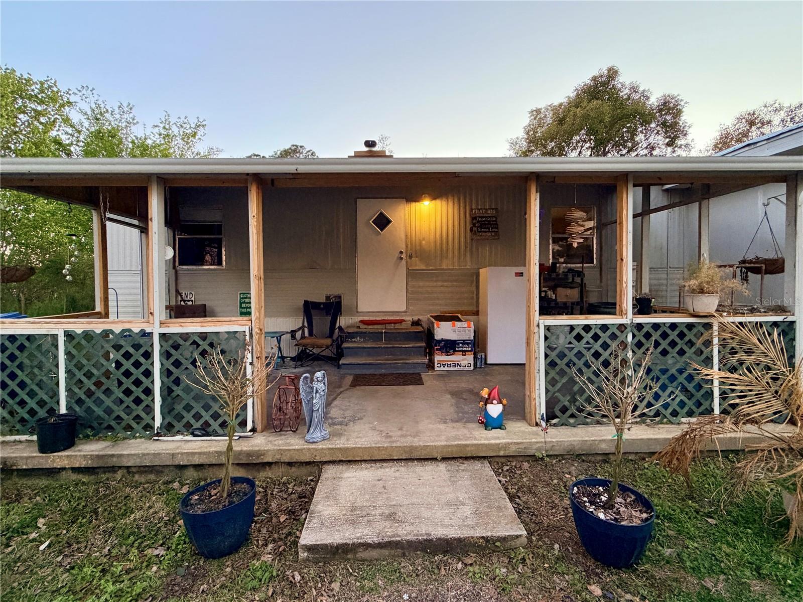 Image 25 of 29 For 498 King Charles Circle