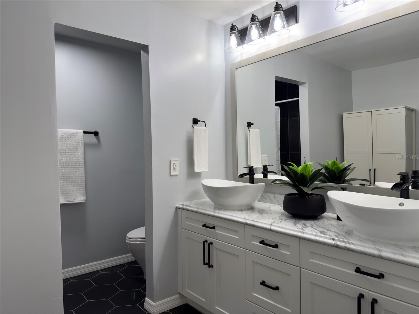 Image 40 of 53 For 501 75th Street F3