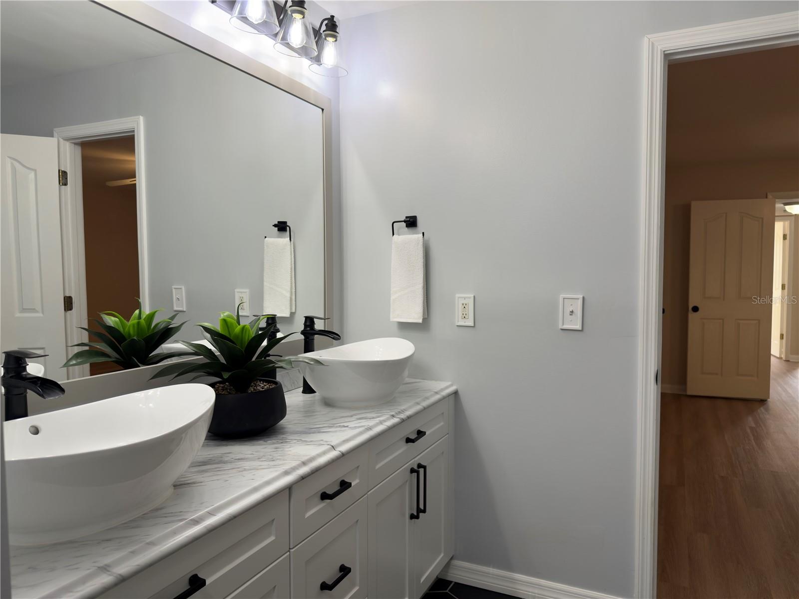 Image 41 of 53 For 501 75th Street F3