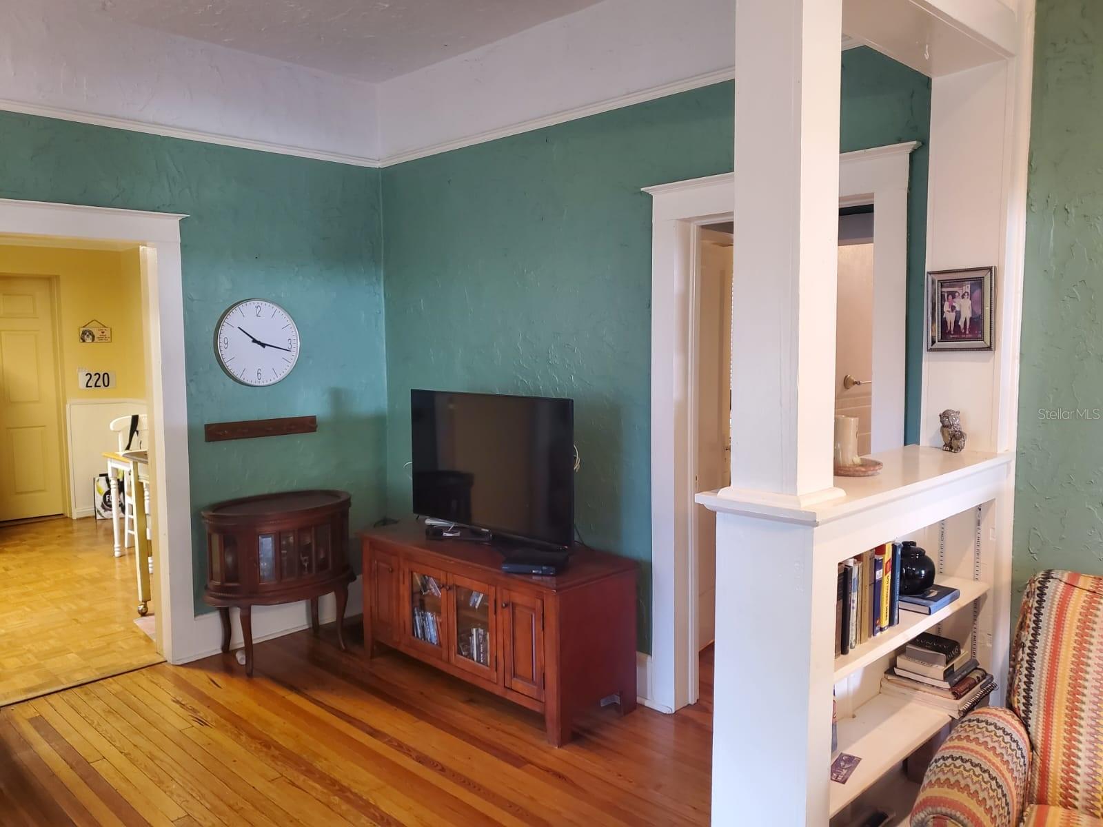 Image 14 of 21 For 18724 240th Street