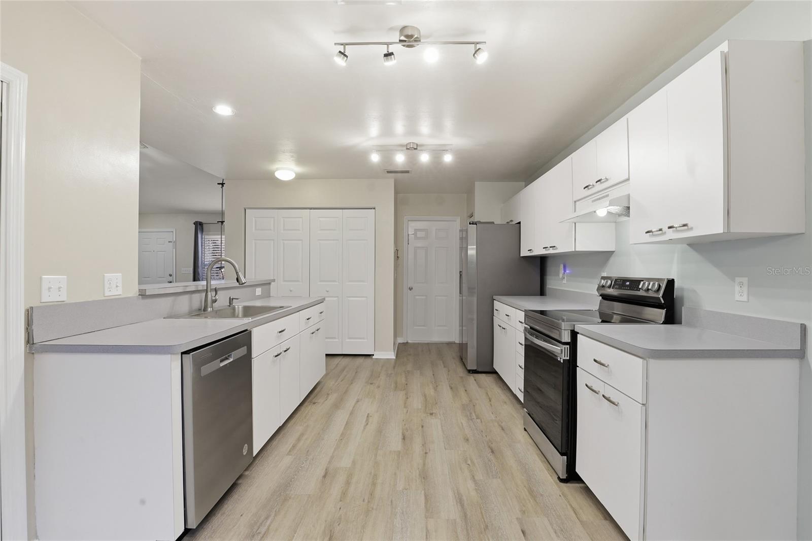 Image 14 of 51 For 4526 36th Street