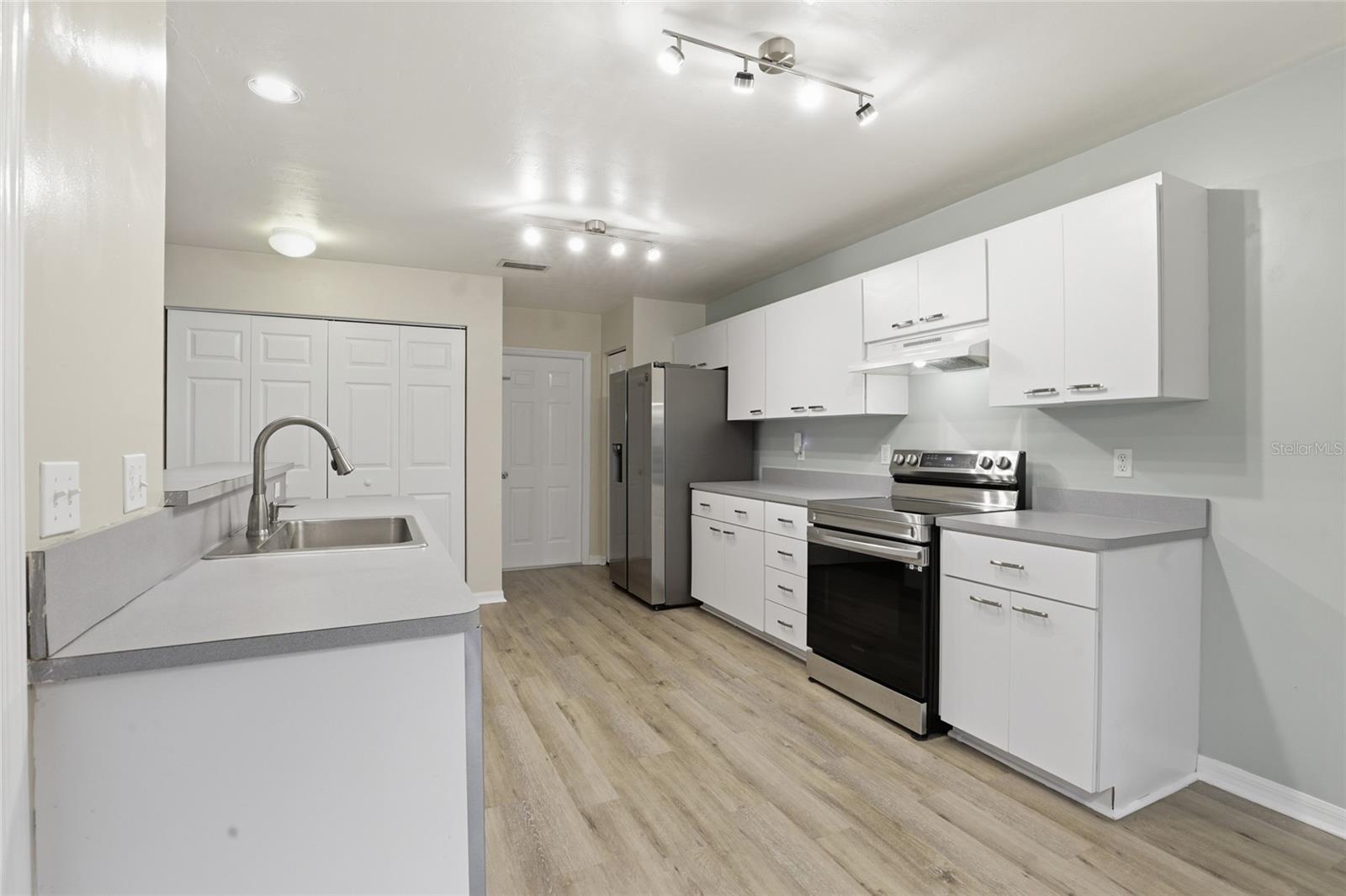 Image 15 of 51 For 4526 36th Street