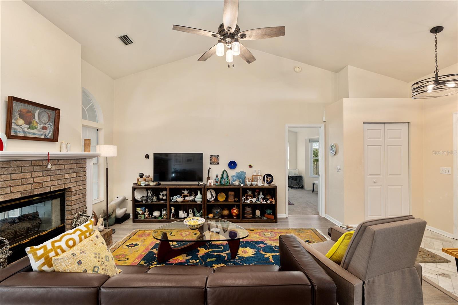 Image 10 of 76 For 2333 41st Avenue