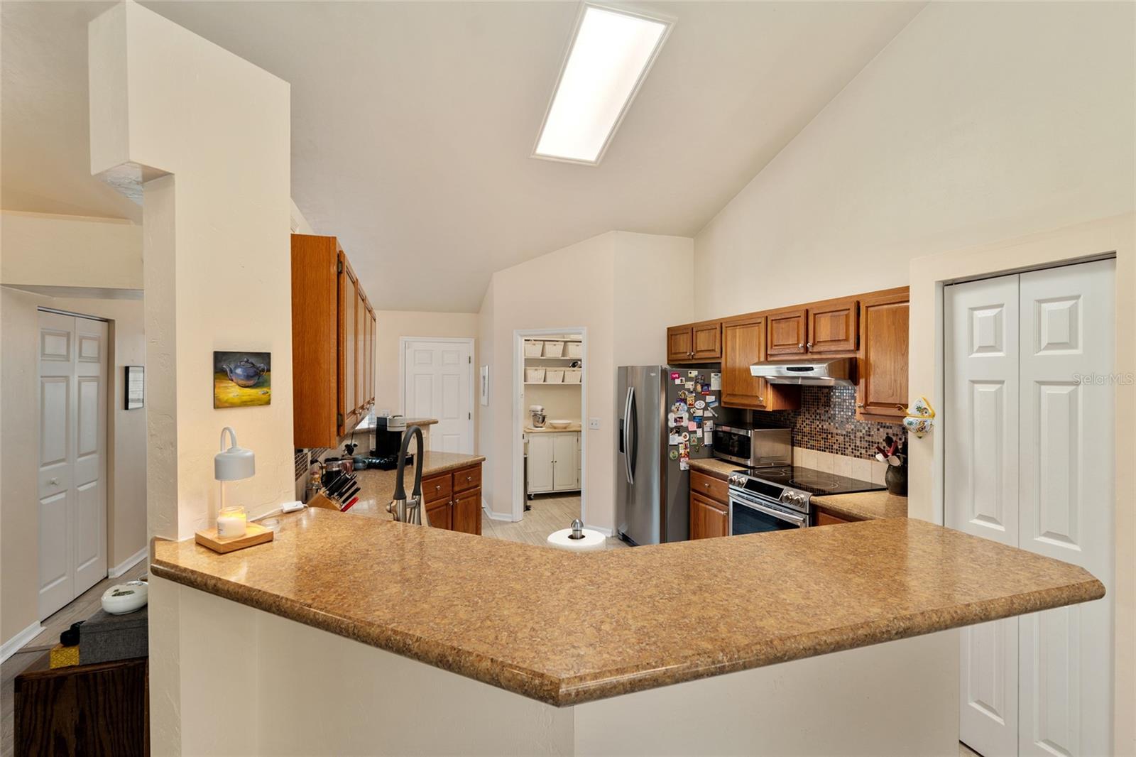 Image 18 of 76 For 2333 41st Avenue