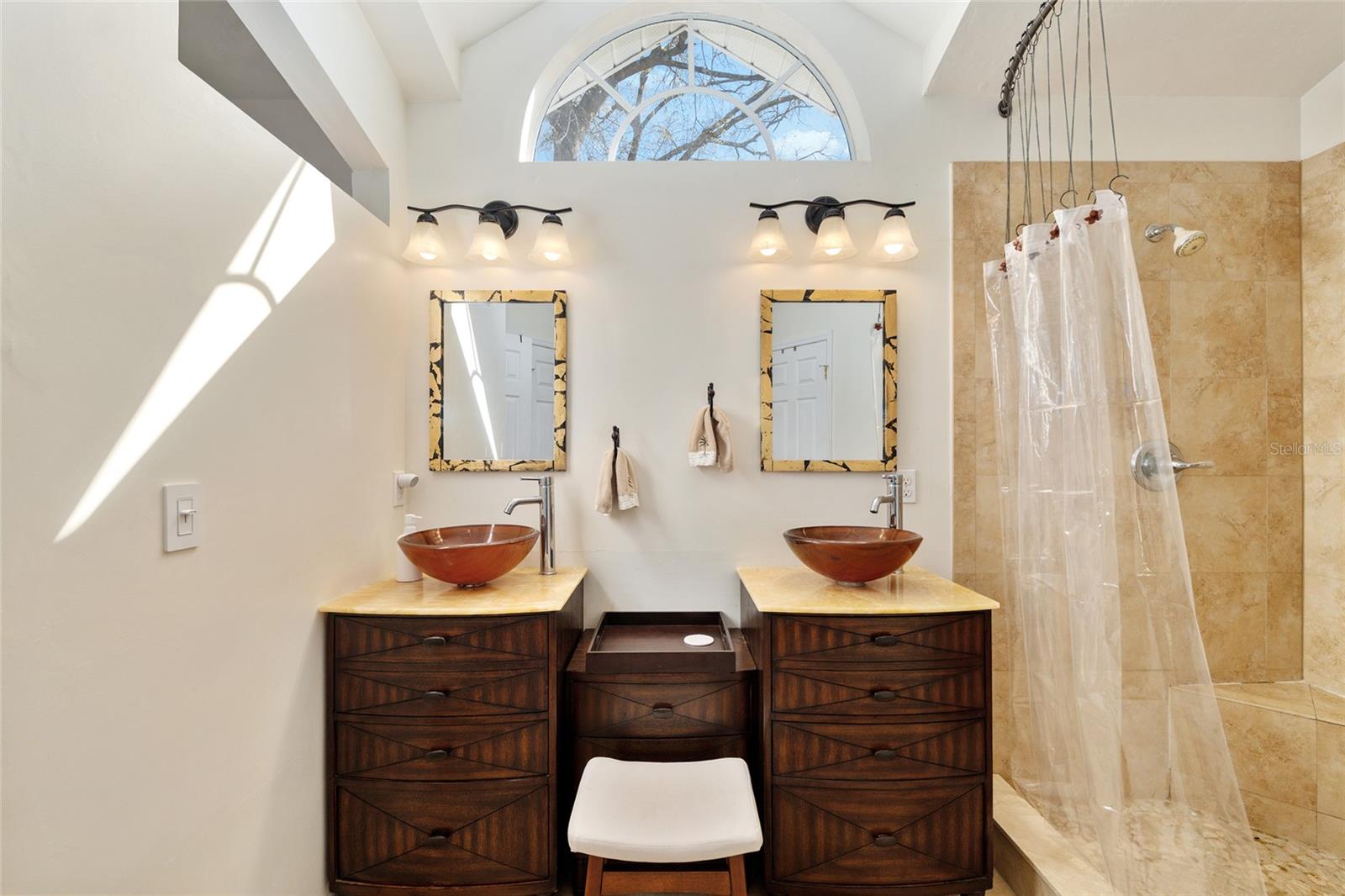 Image 32 of 76 For 2333 41st Avenue