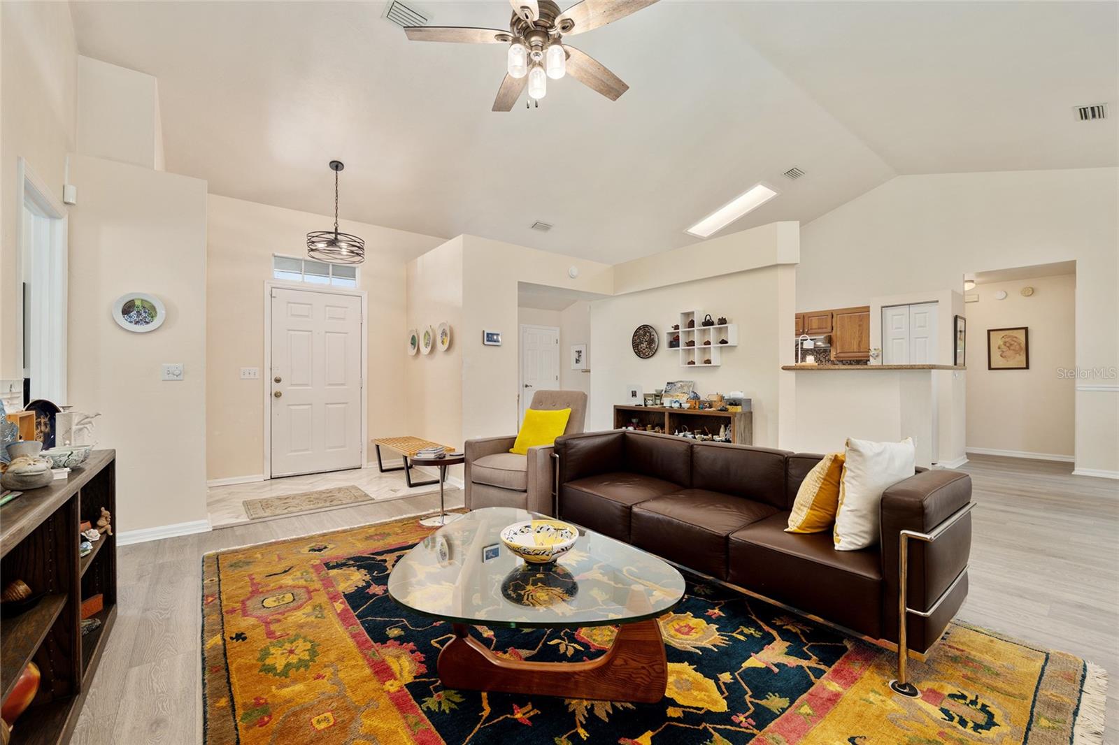 Image 8 of 76 For 2333 41st Avenue