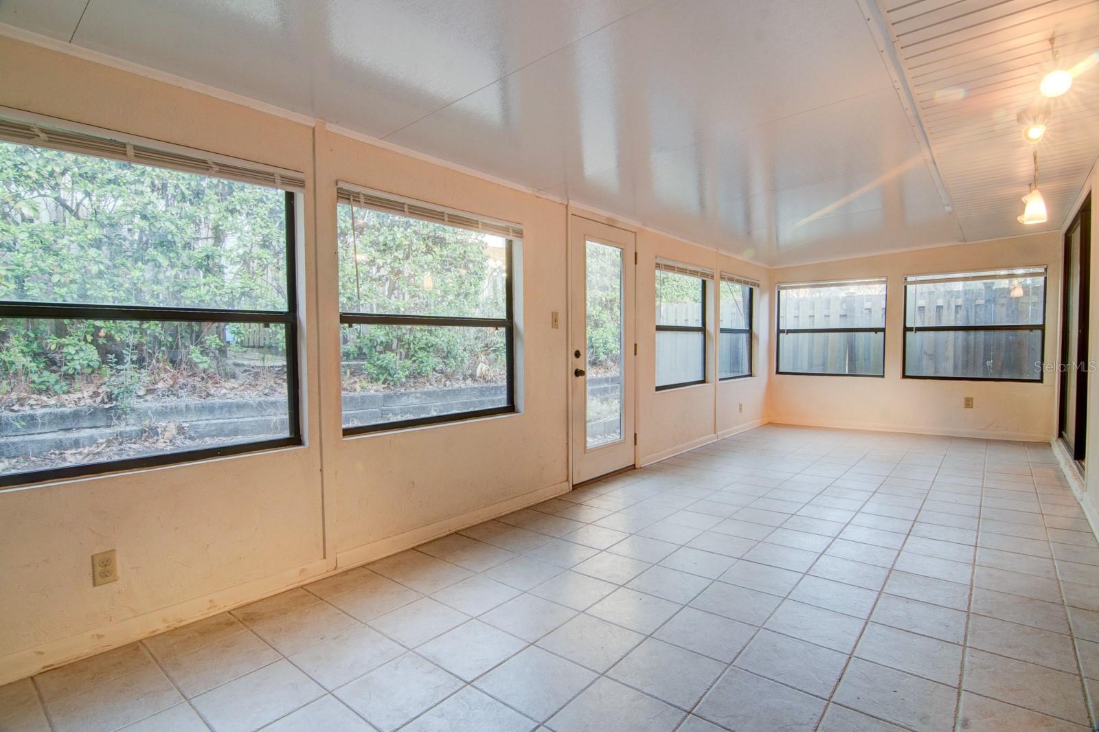 Image 22 of 27 For 1628 19th Circle