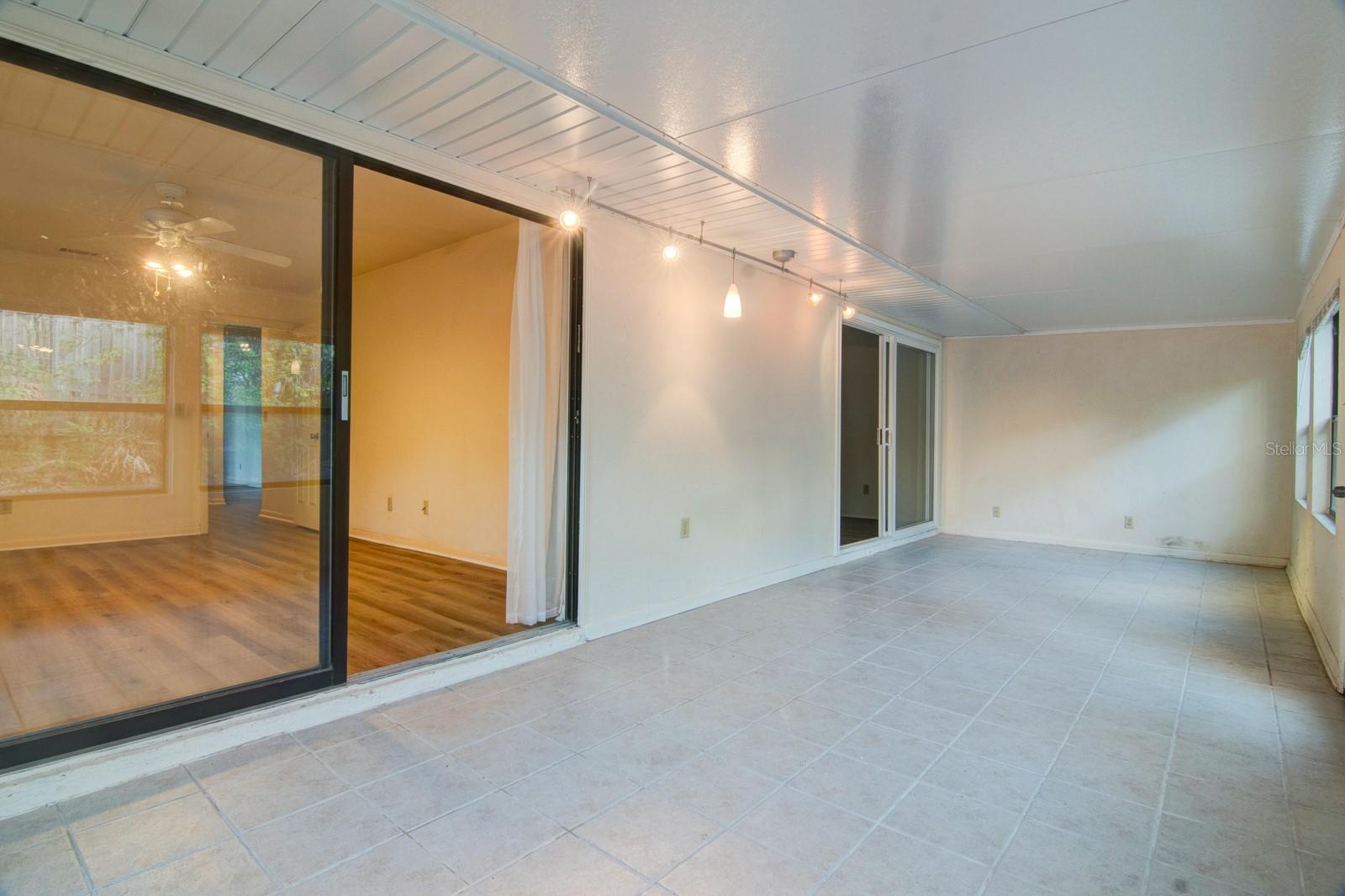 Image 23 of 27 For 1628 19th Circle