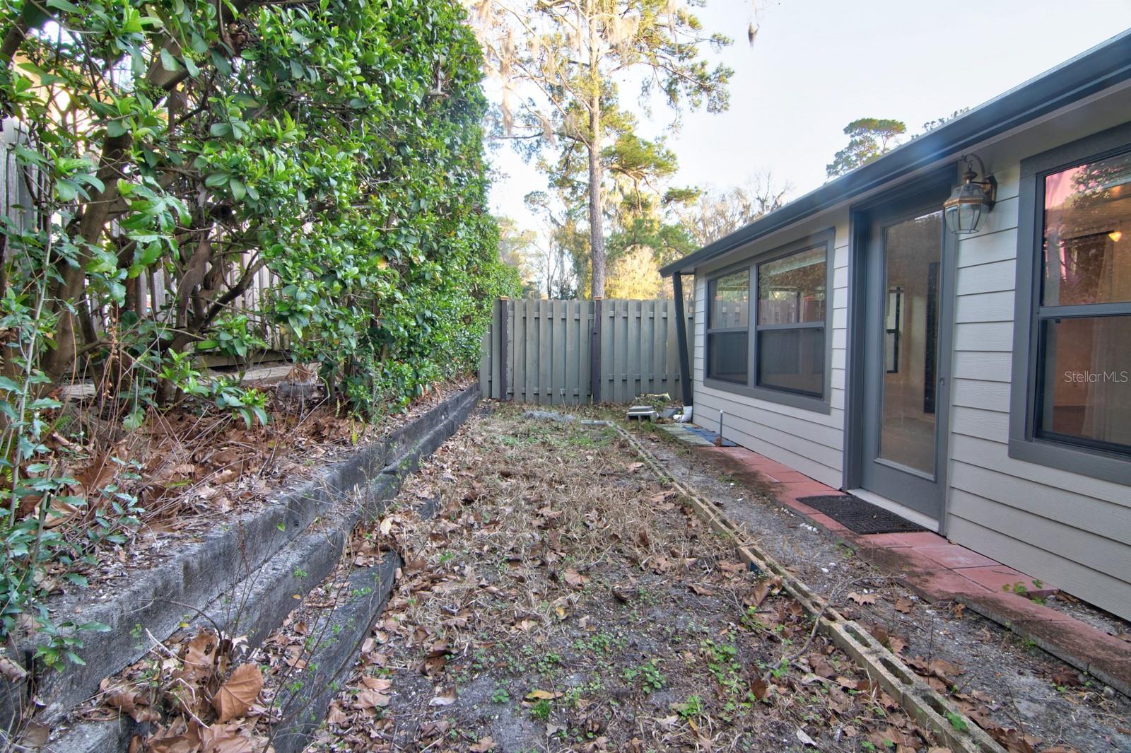 Image 25 of 27 For 1628 19th Circle