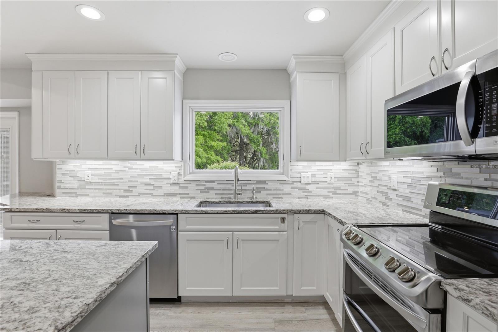 Image 19 of 72 For 9733 104th Lane