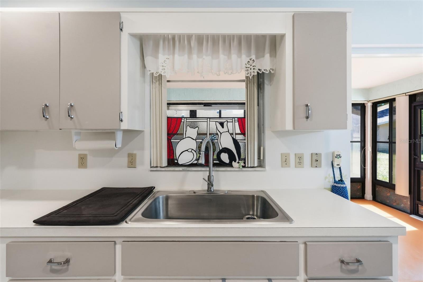 Image 15 of 37 For 8556 90th Lane F