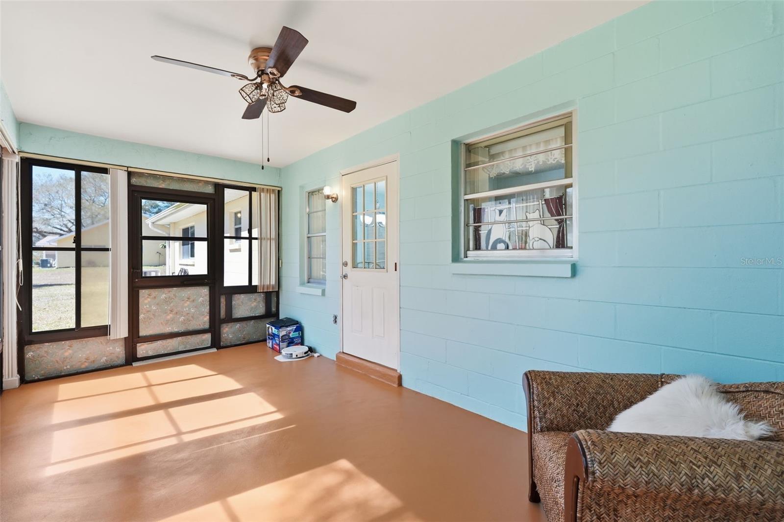 Image 23 of 37 For 8556 90th Lane F