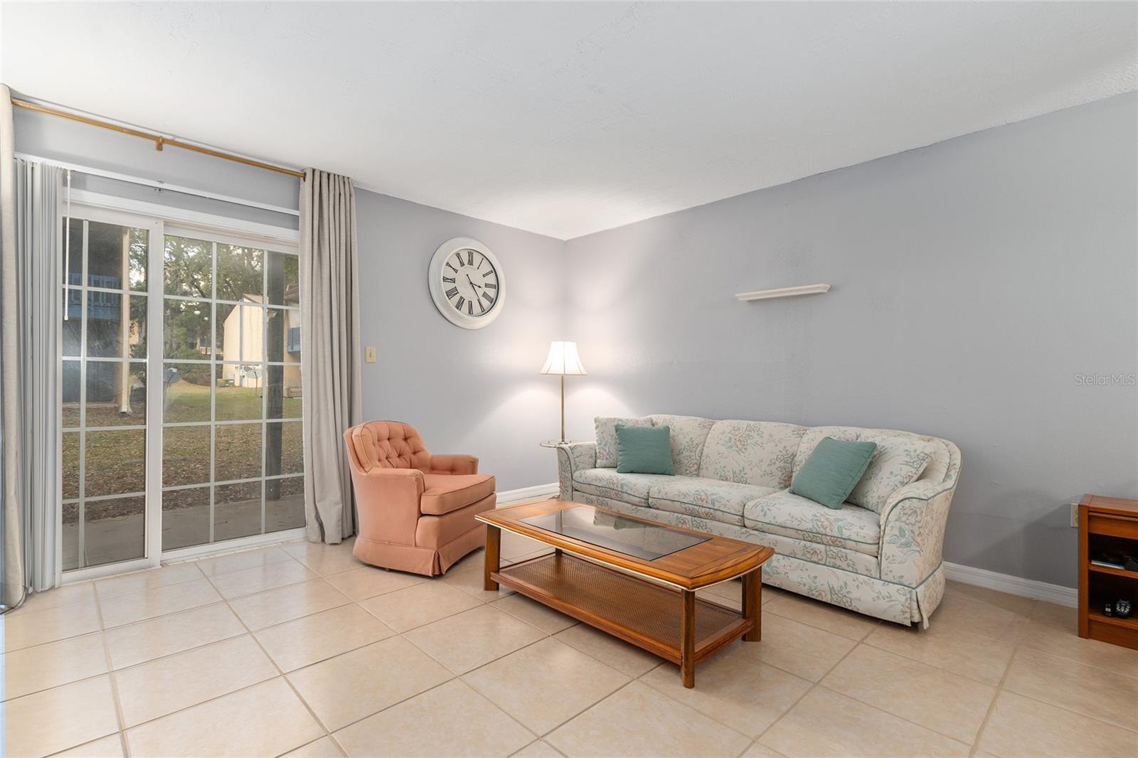 Image 4 of 20 For 2811 Archer Road V187