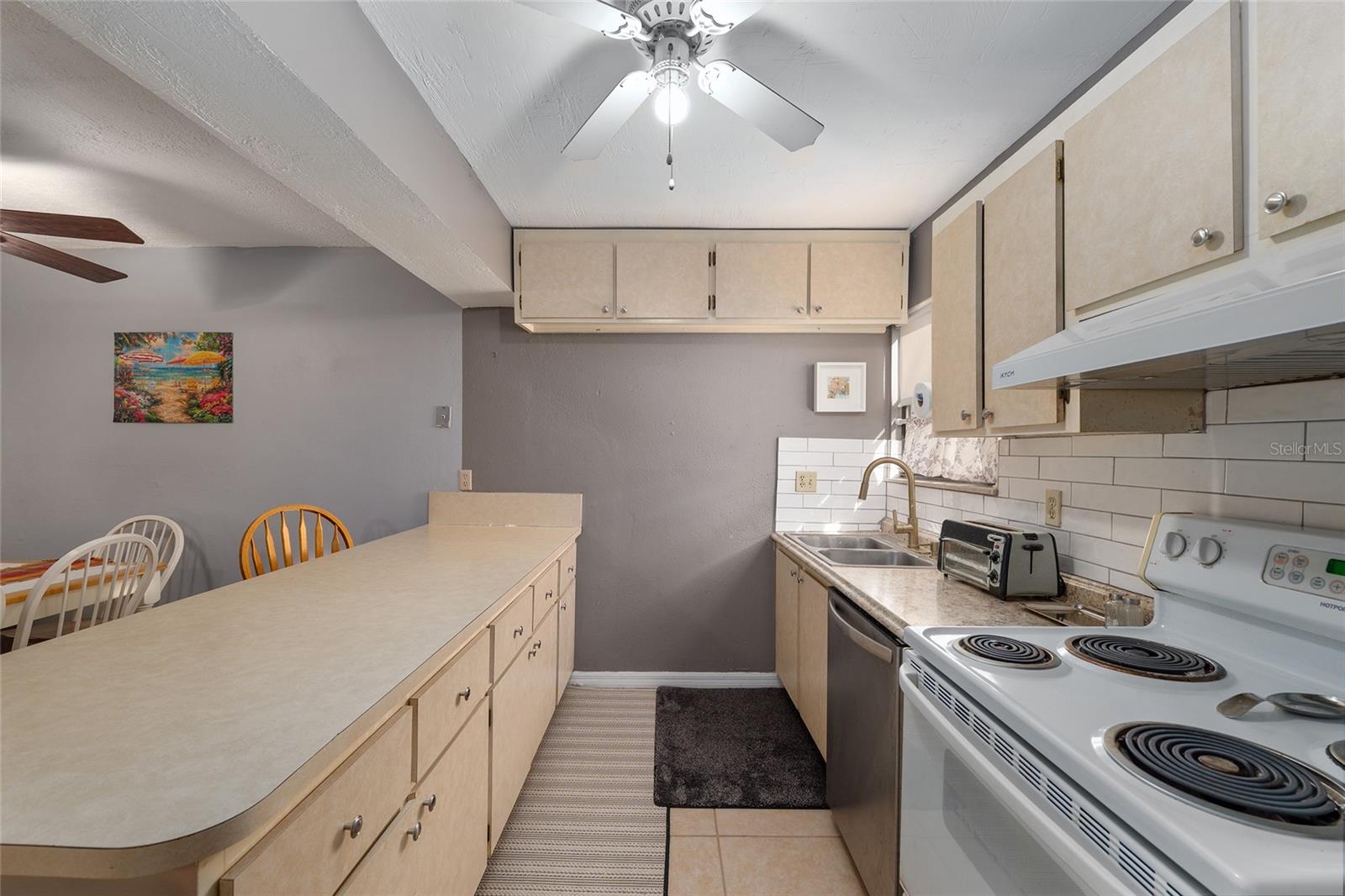 Image 8 of 20 For 2811 Archer Road V187