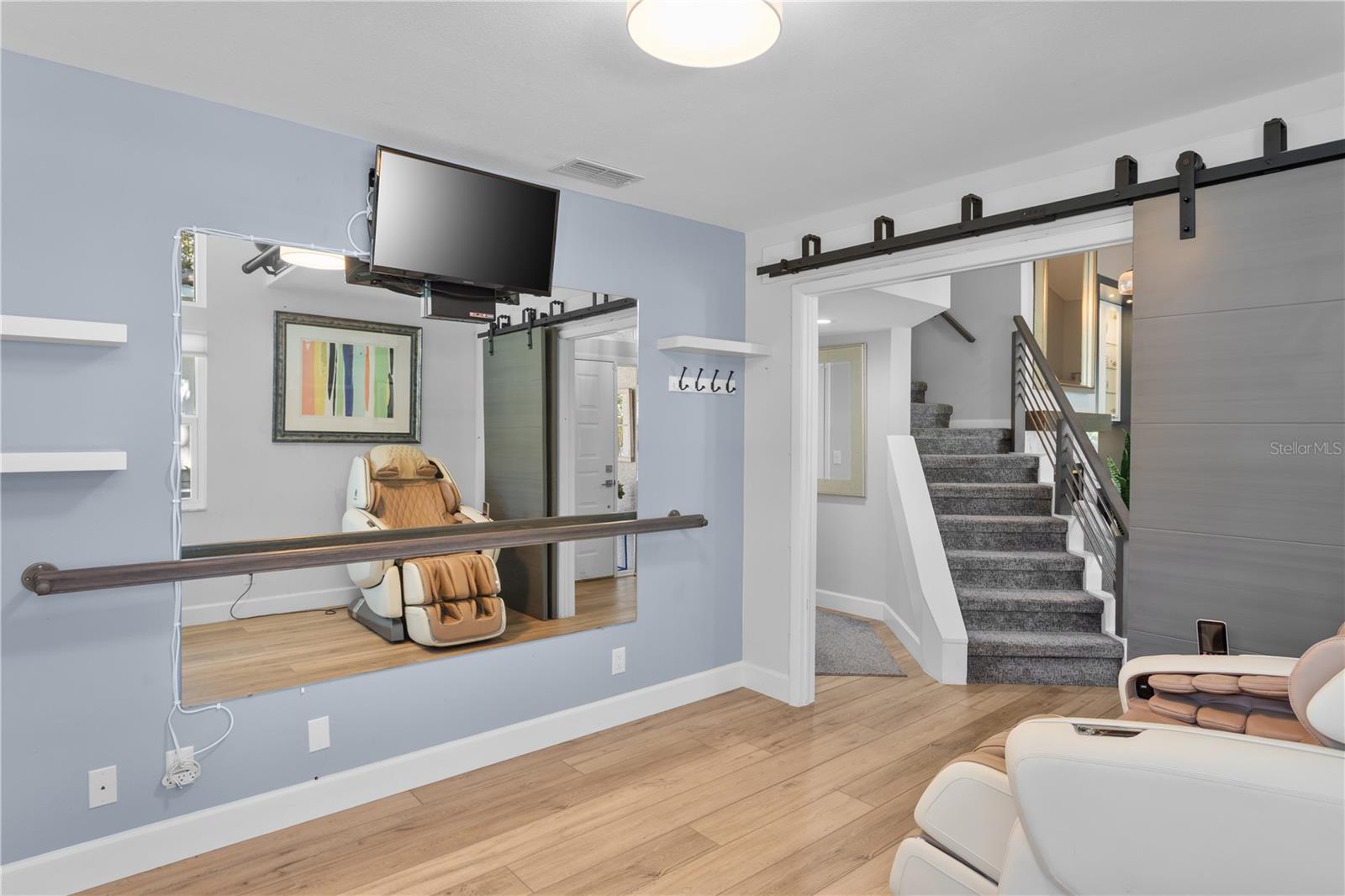 Image 25 of 45 For 1974 Georgia Circle N