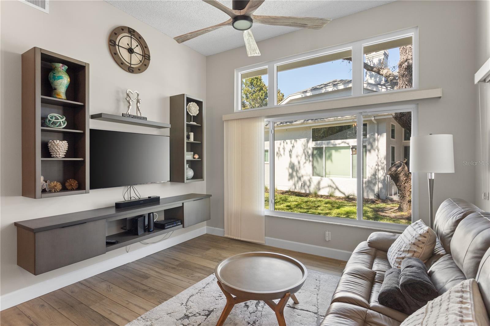 Image 3 of 45 For 1974 Georgia Circle N