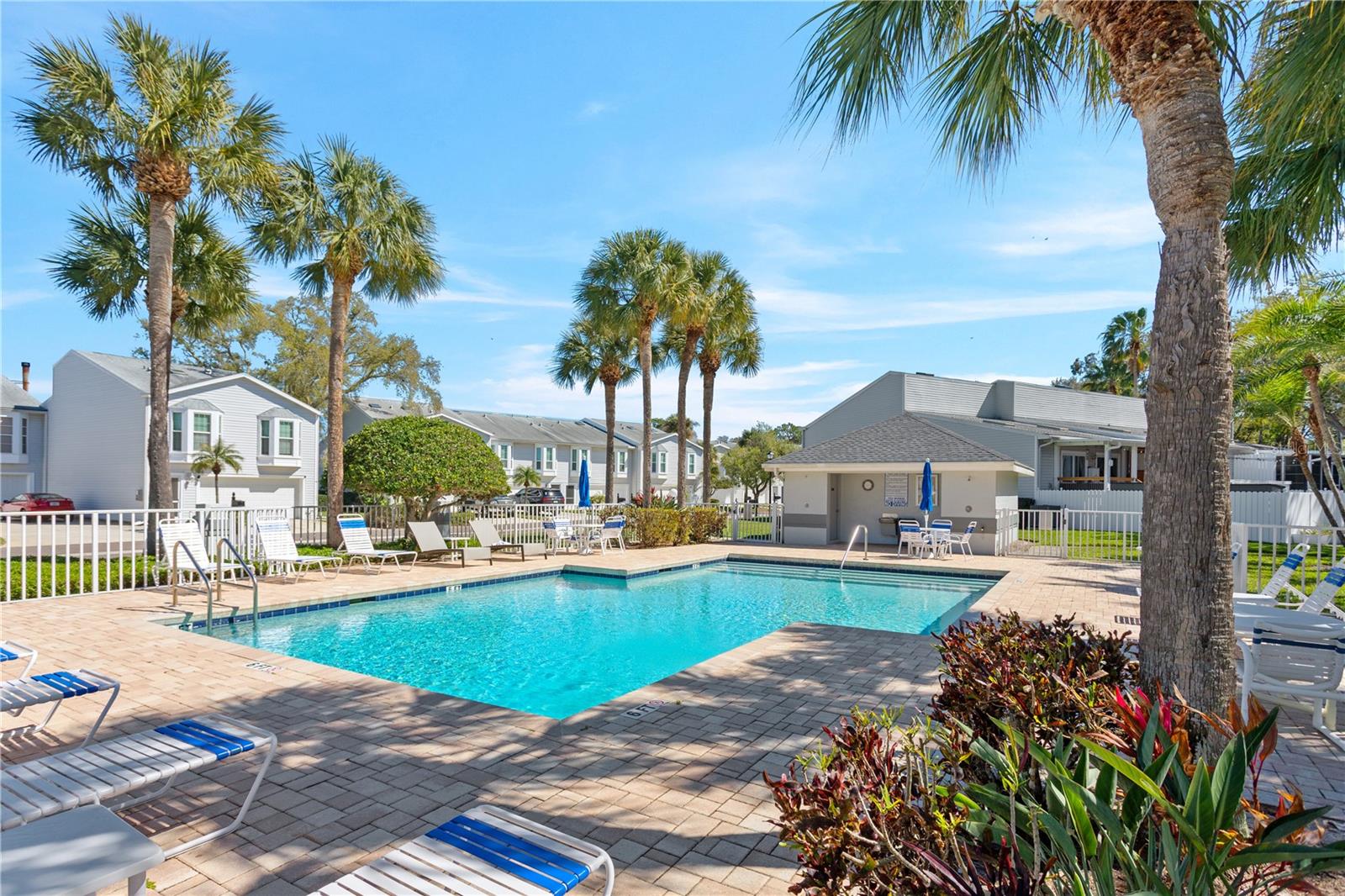 Image 44 of 45 For 1974 Georgia Circle N