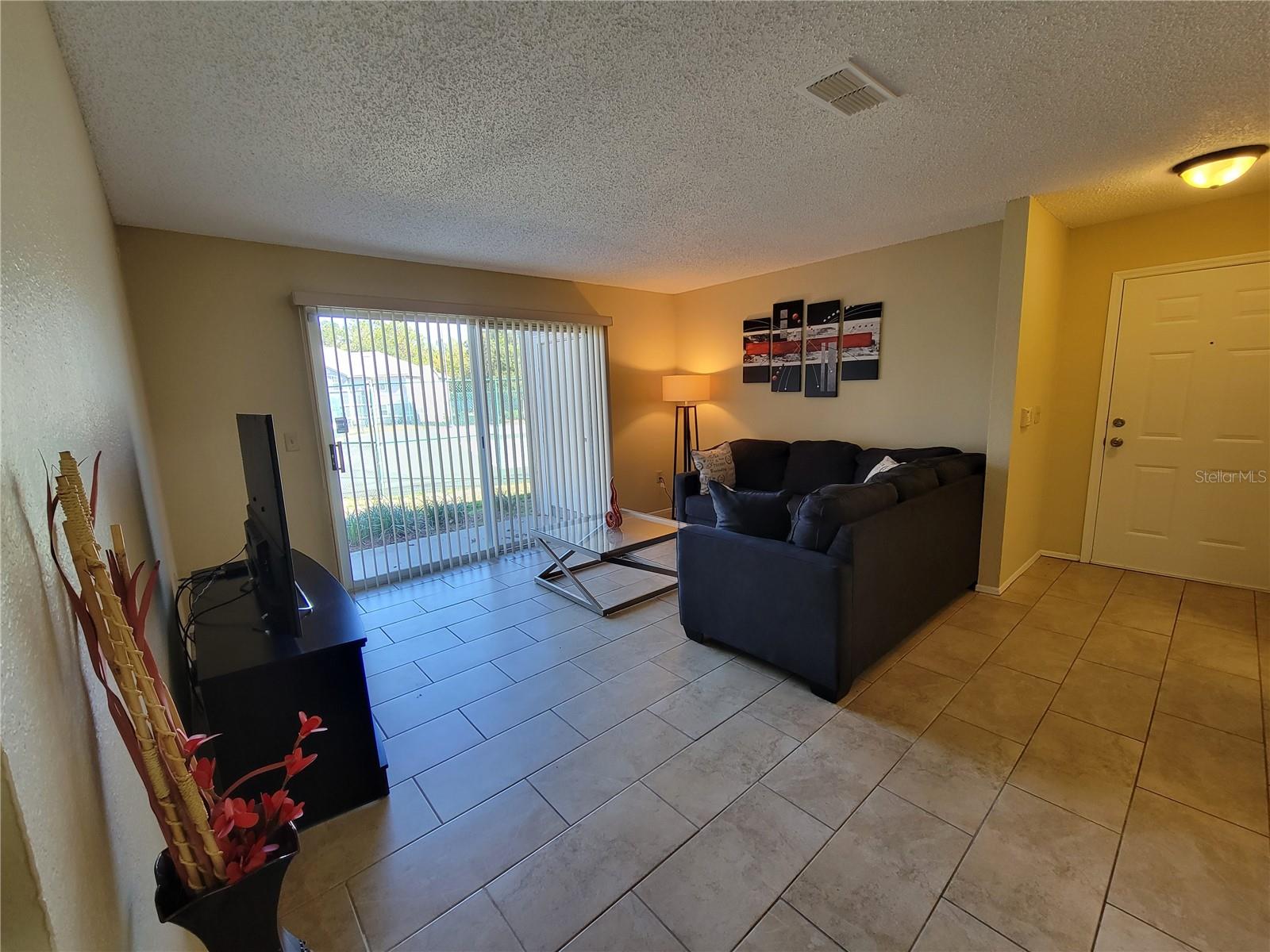 Image 6 of 31 For 3705 27th Street 1016