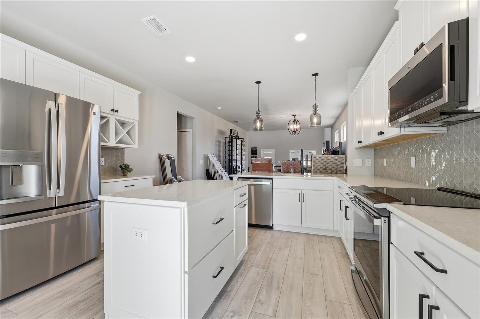 Image 25 of 36 For 9533 66th Lane