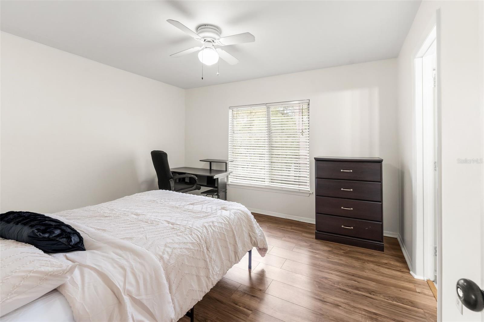 Image 14 of 47 For 4000 23rd Street 4-303