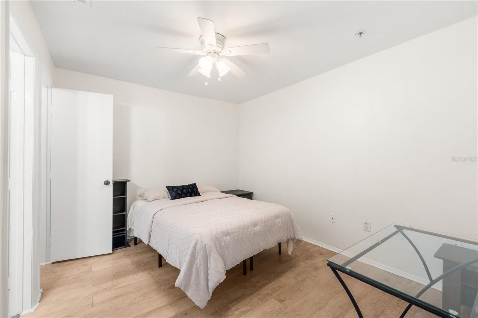 Image 18 of 47 For 4000 23rd Street 4-303