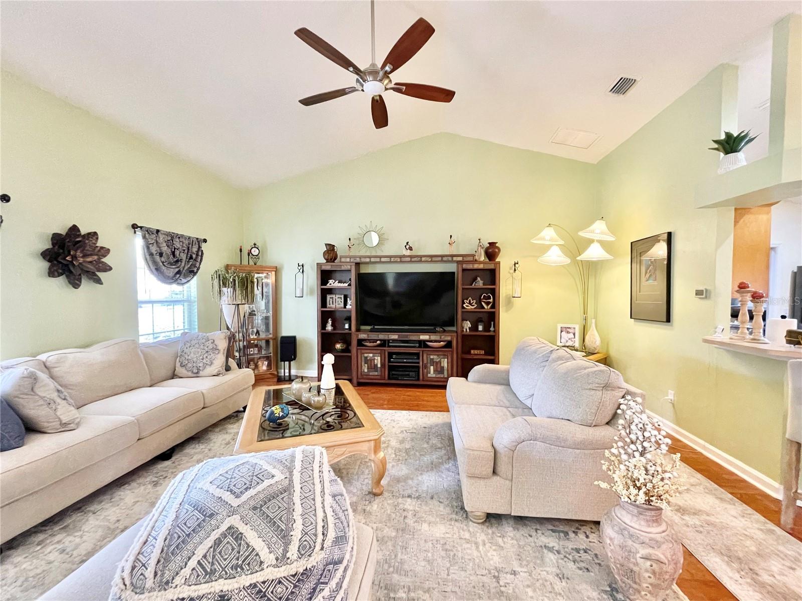 Image 3 of 39 For 25336 22nd Avenue