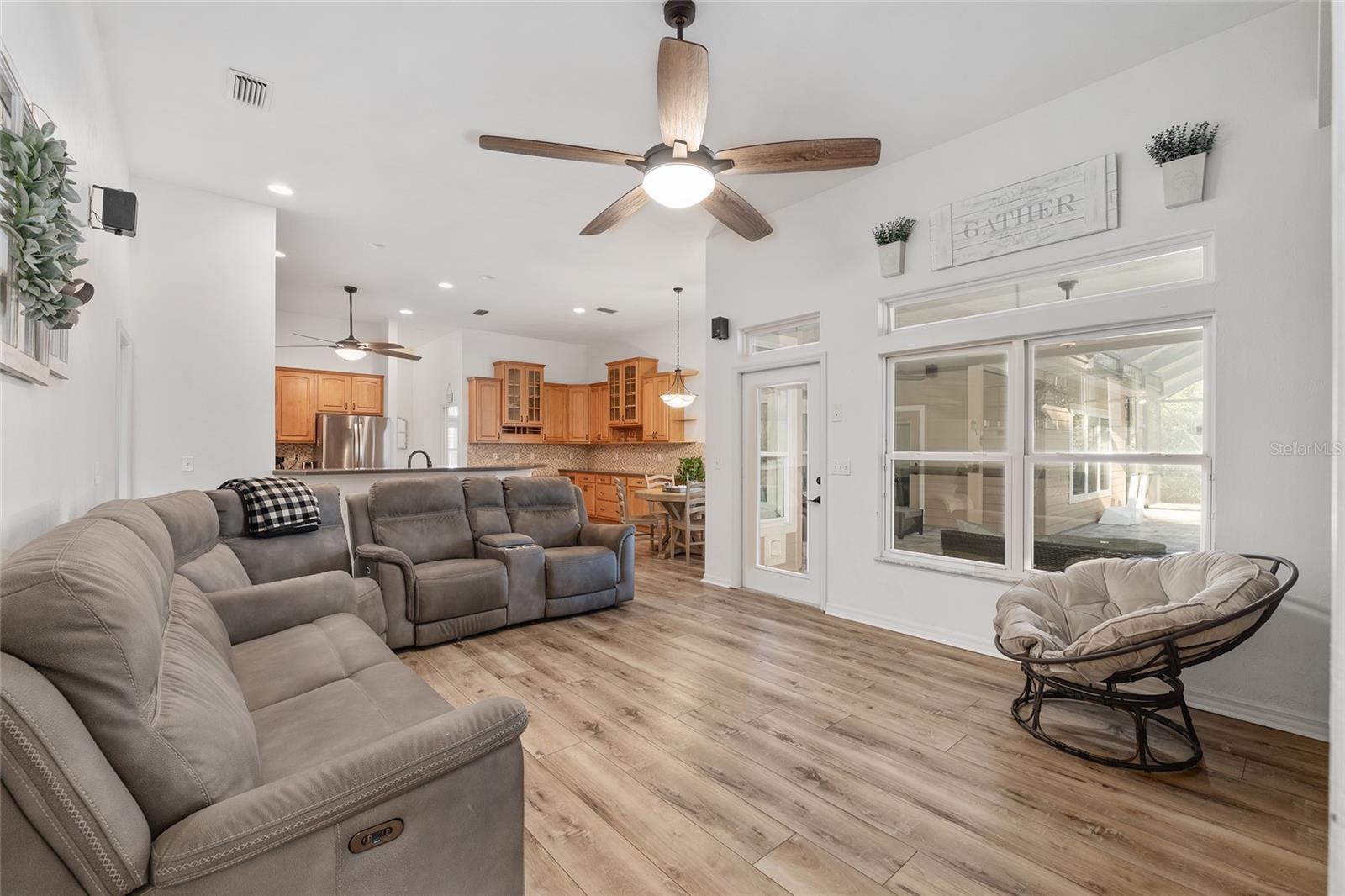 Image 18 of 73 For 9601 62nd Lane