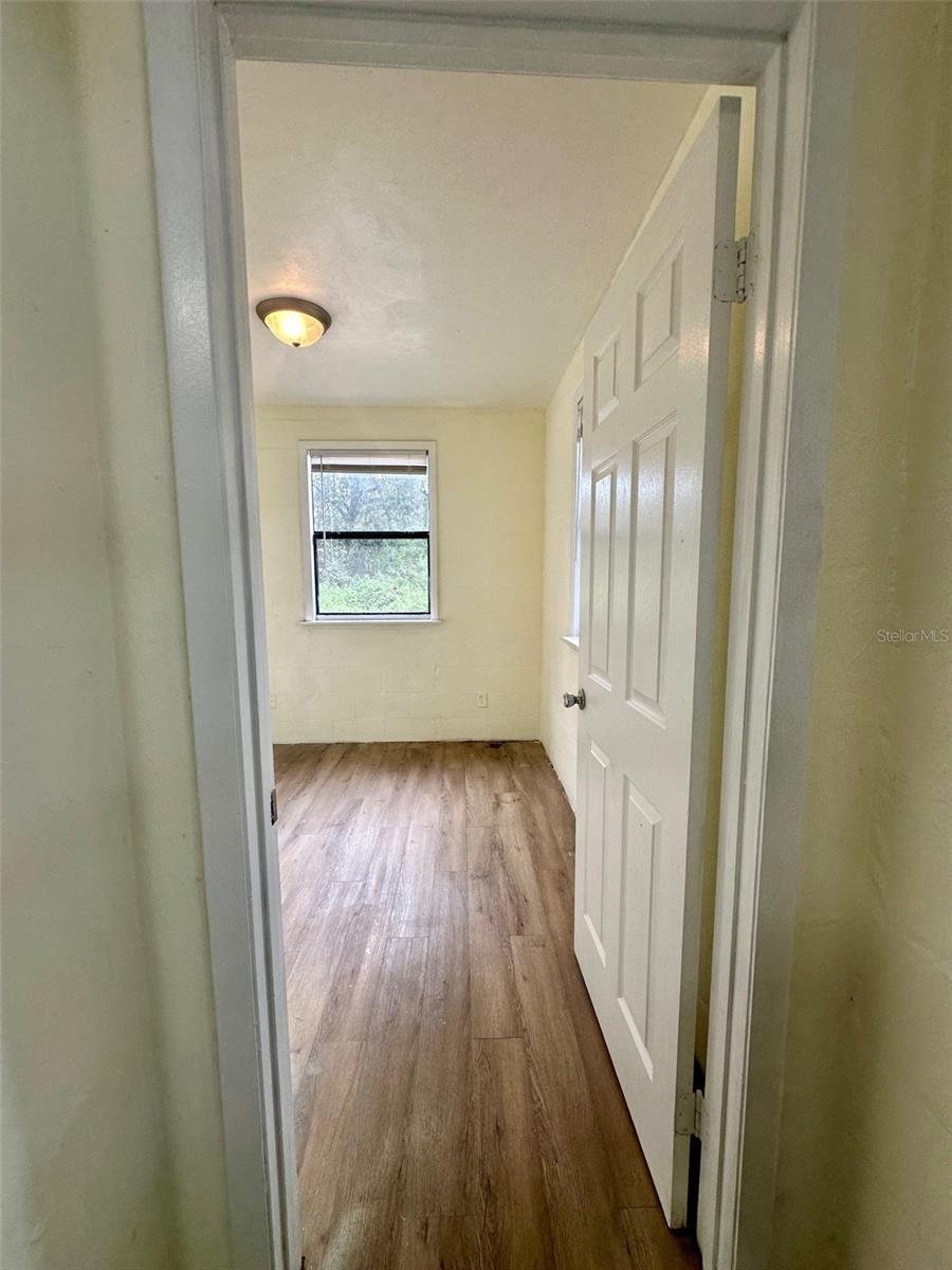 Image 17 of 20 For 651 Waldo Road