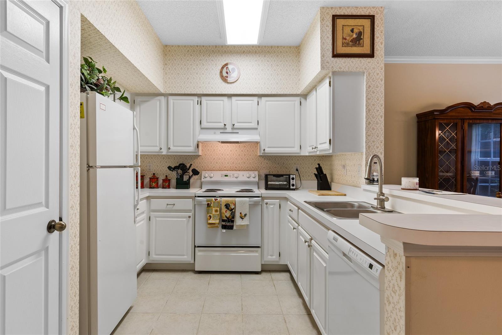 Image 15 of 31 For 10000 52nd Avenue 68