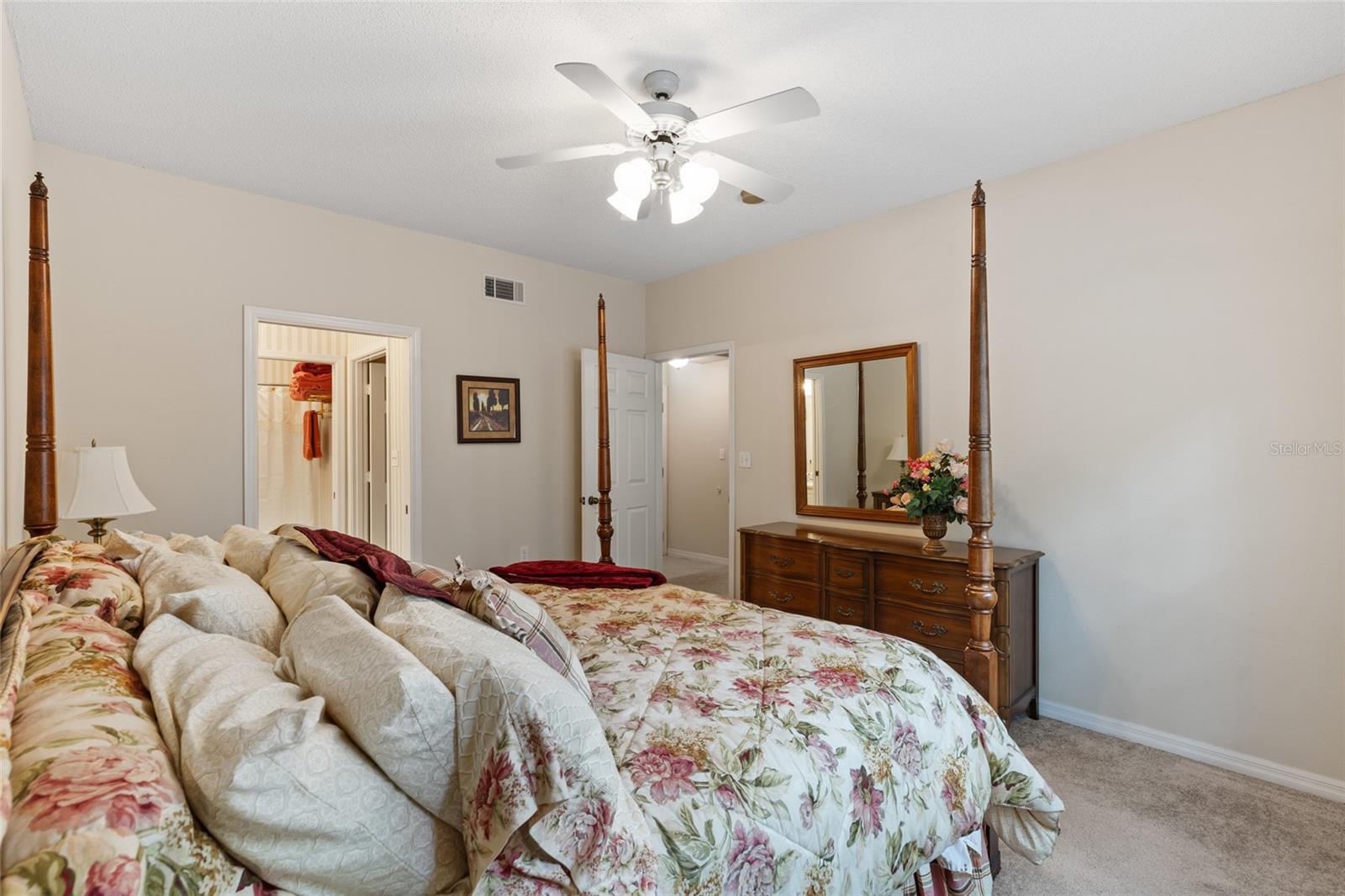 Image 21 of 31 For 10000 52nd Avenue 68