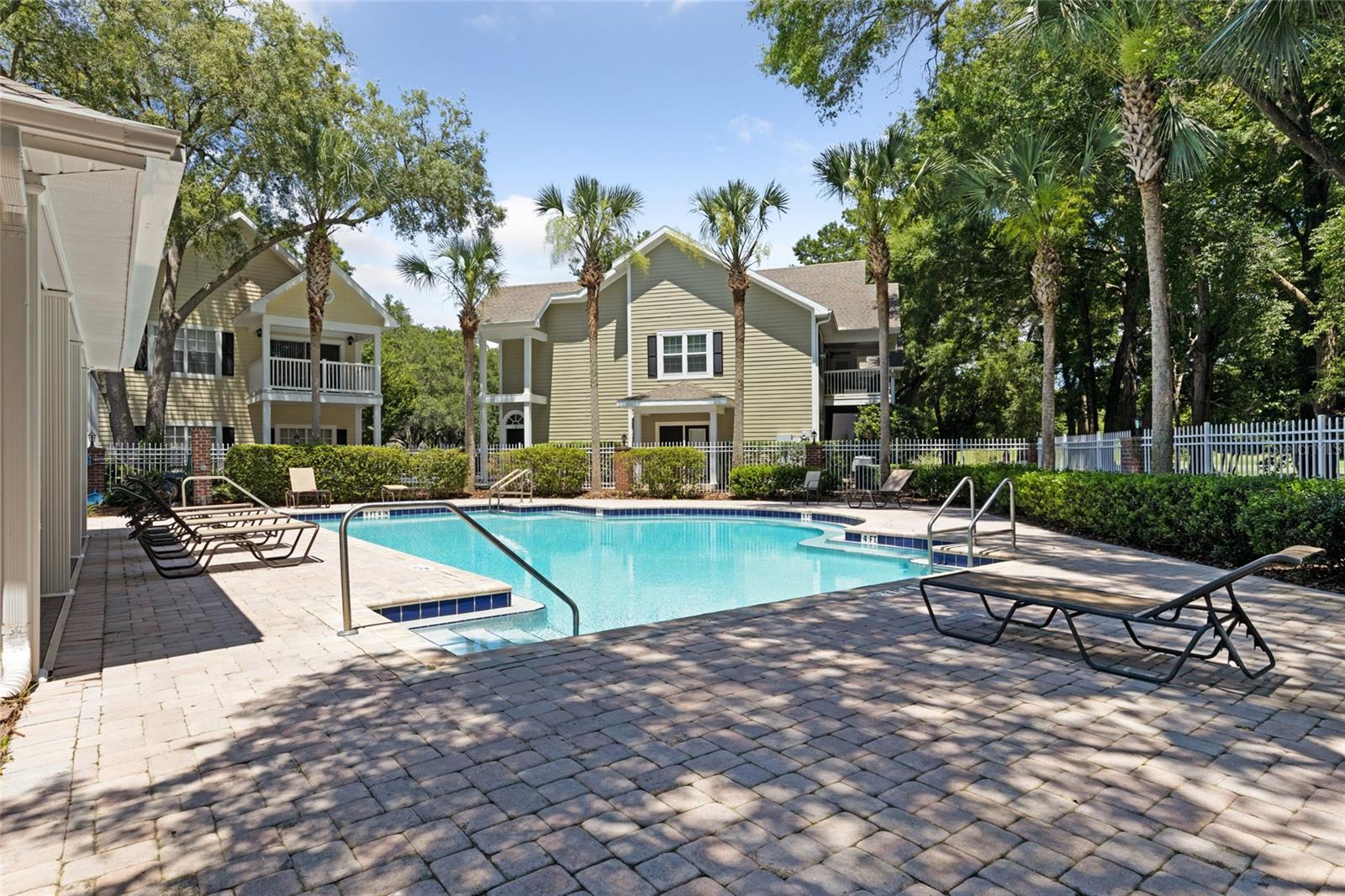 Image 27 of 31 For 10000 52nd Avenue 68