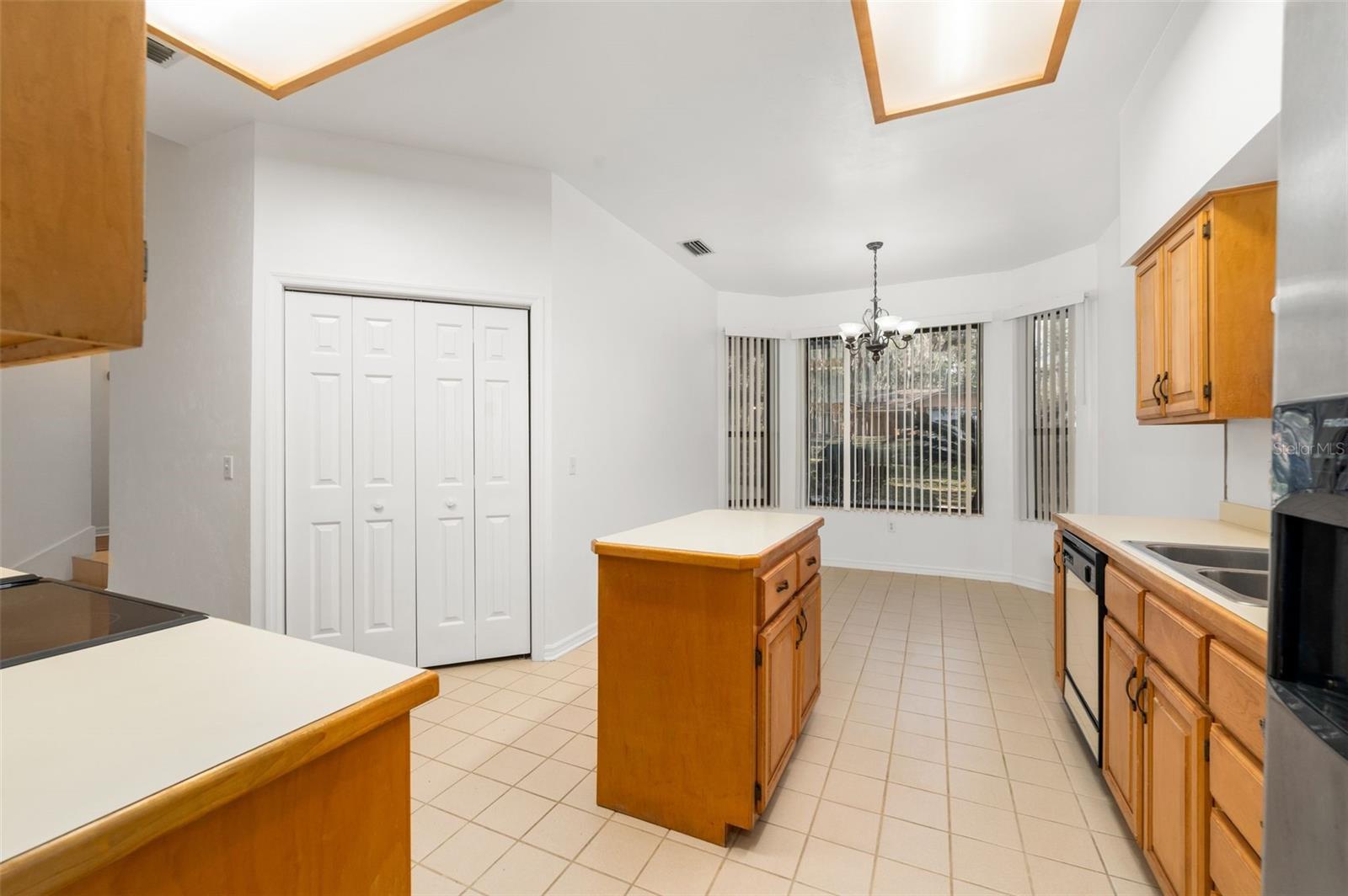 Image 8 of 24 For 568 39th Drive