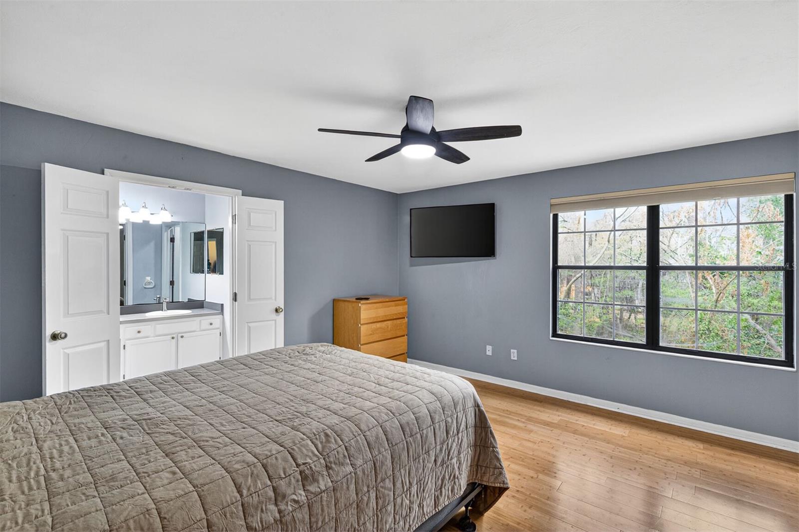 Image 17 of 29 For 809 42nd Terrace